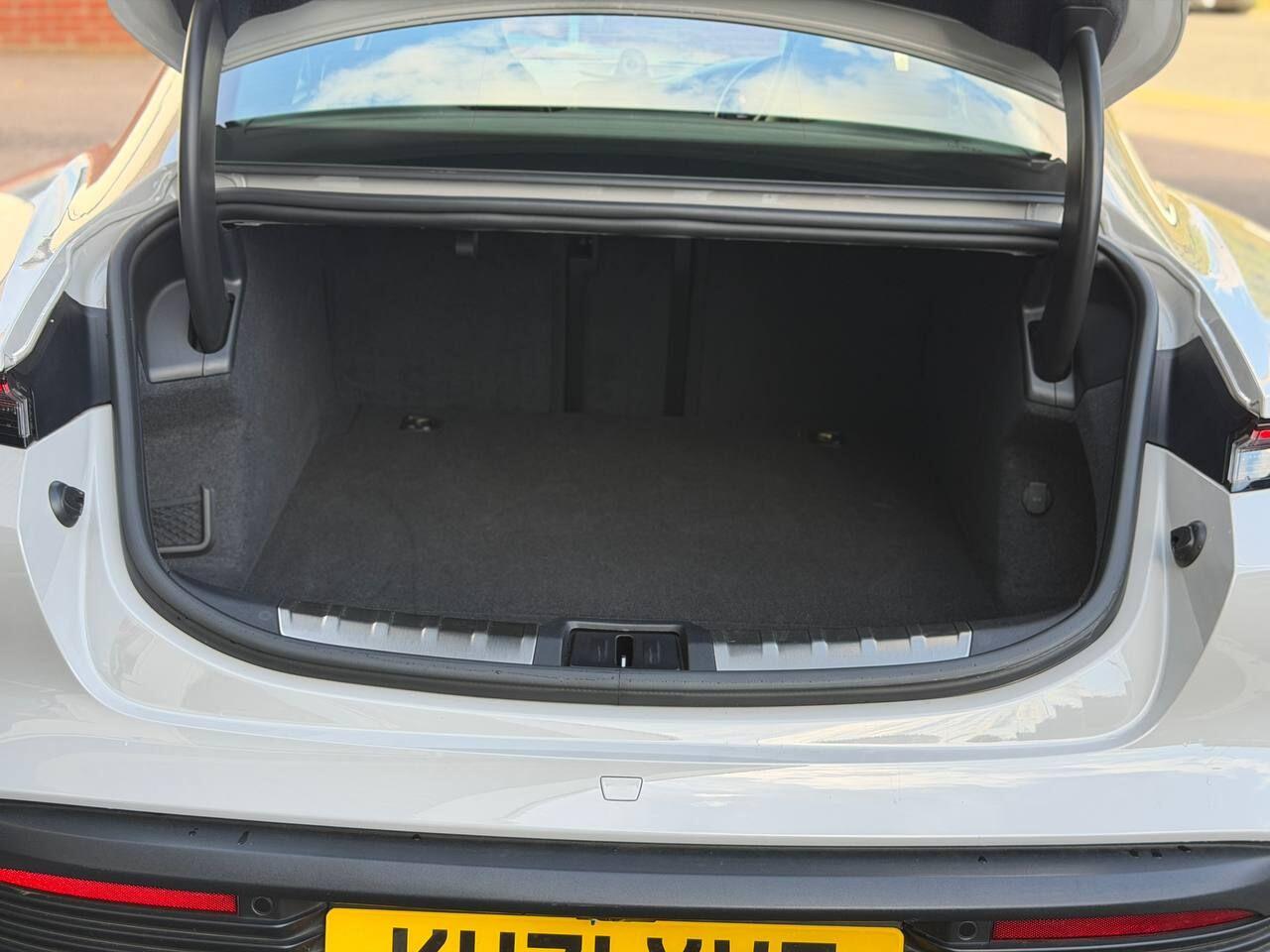 Porsche Taycan view 92