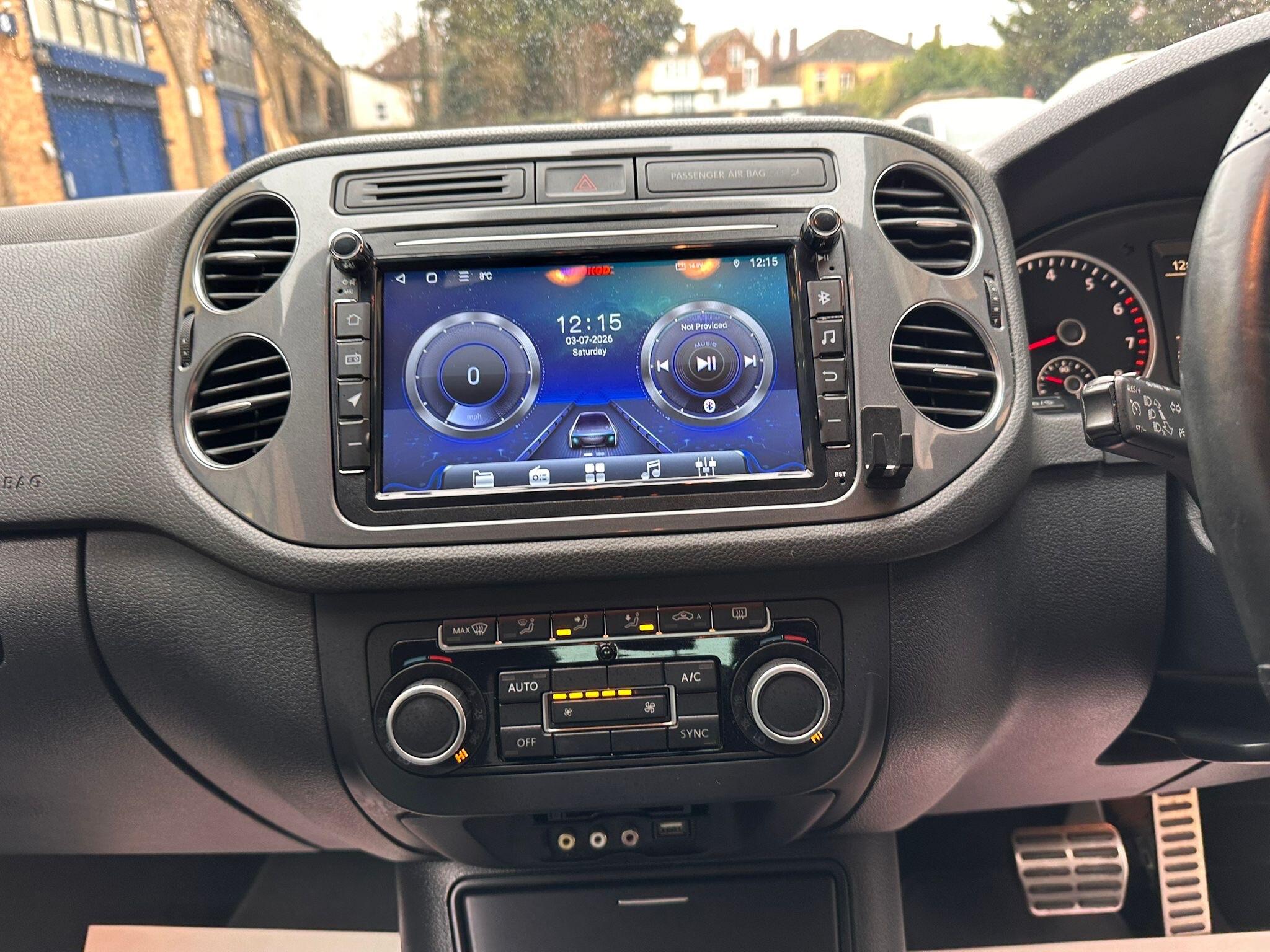 Volkswagen Tiguan view 14