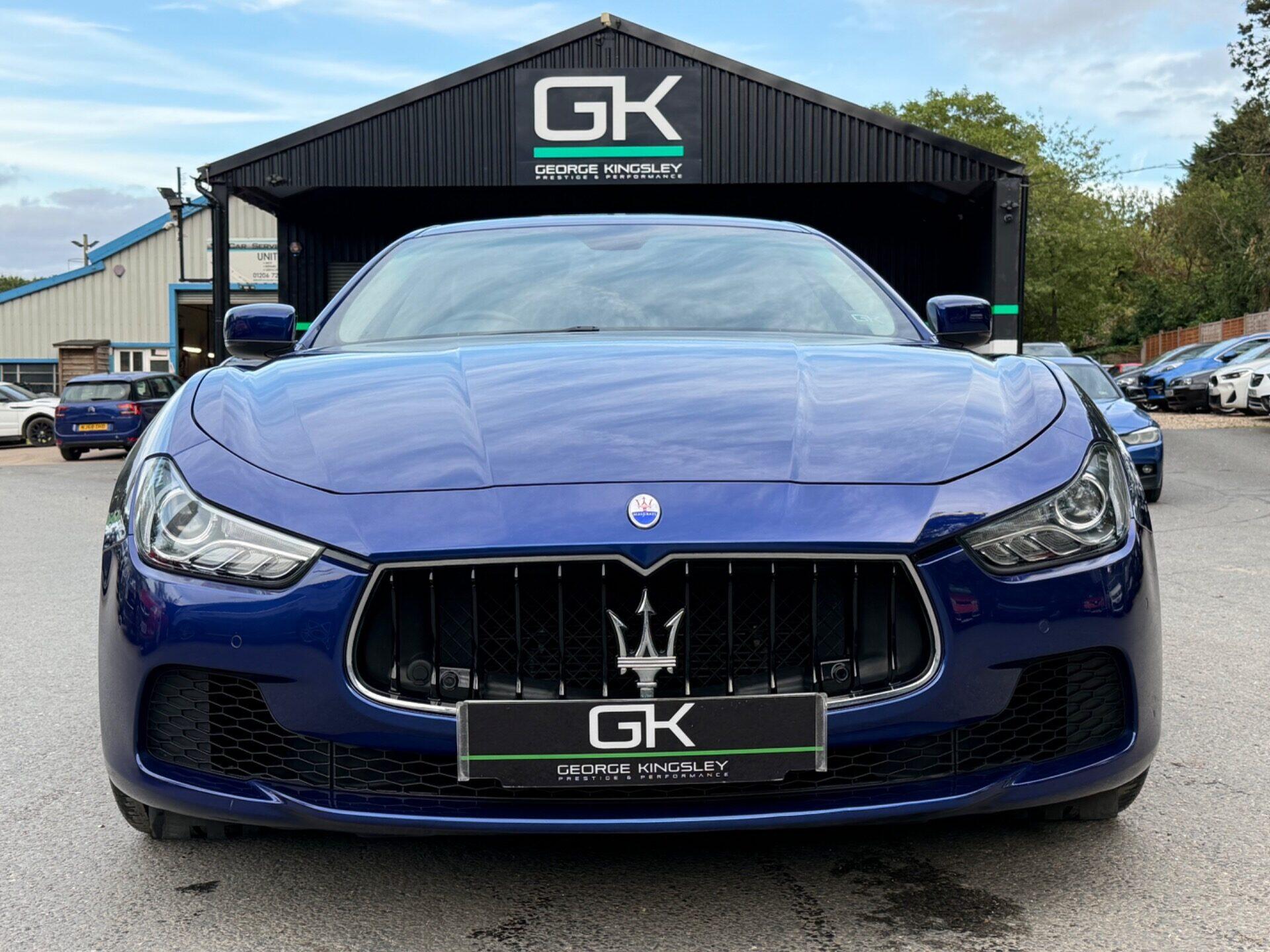 Maserati Ghibli view 12