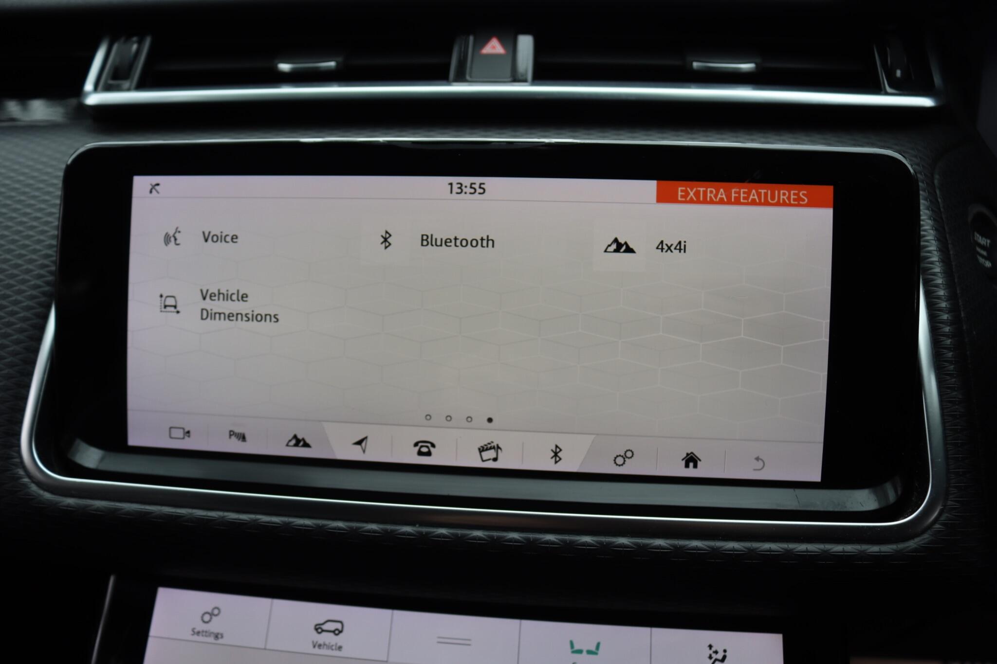 Land Rover Range Rover Velar view 27