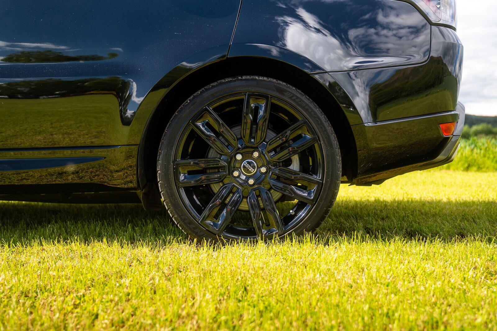 Land Rover Range Rover Sport view 13