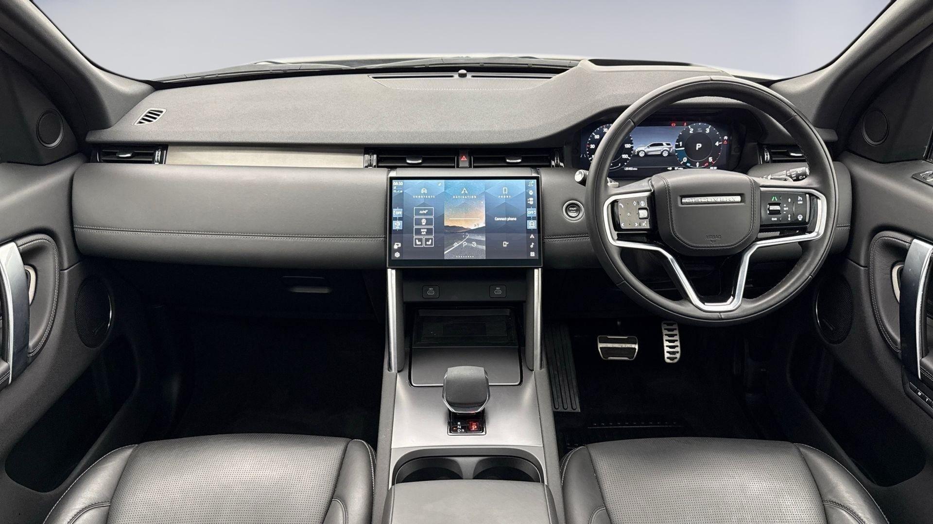 Land Rover Discovery Sport view 9