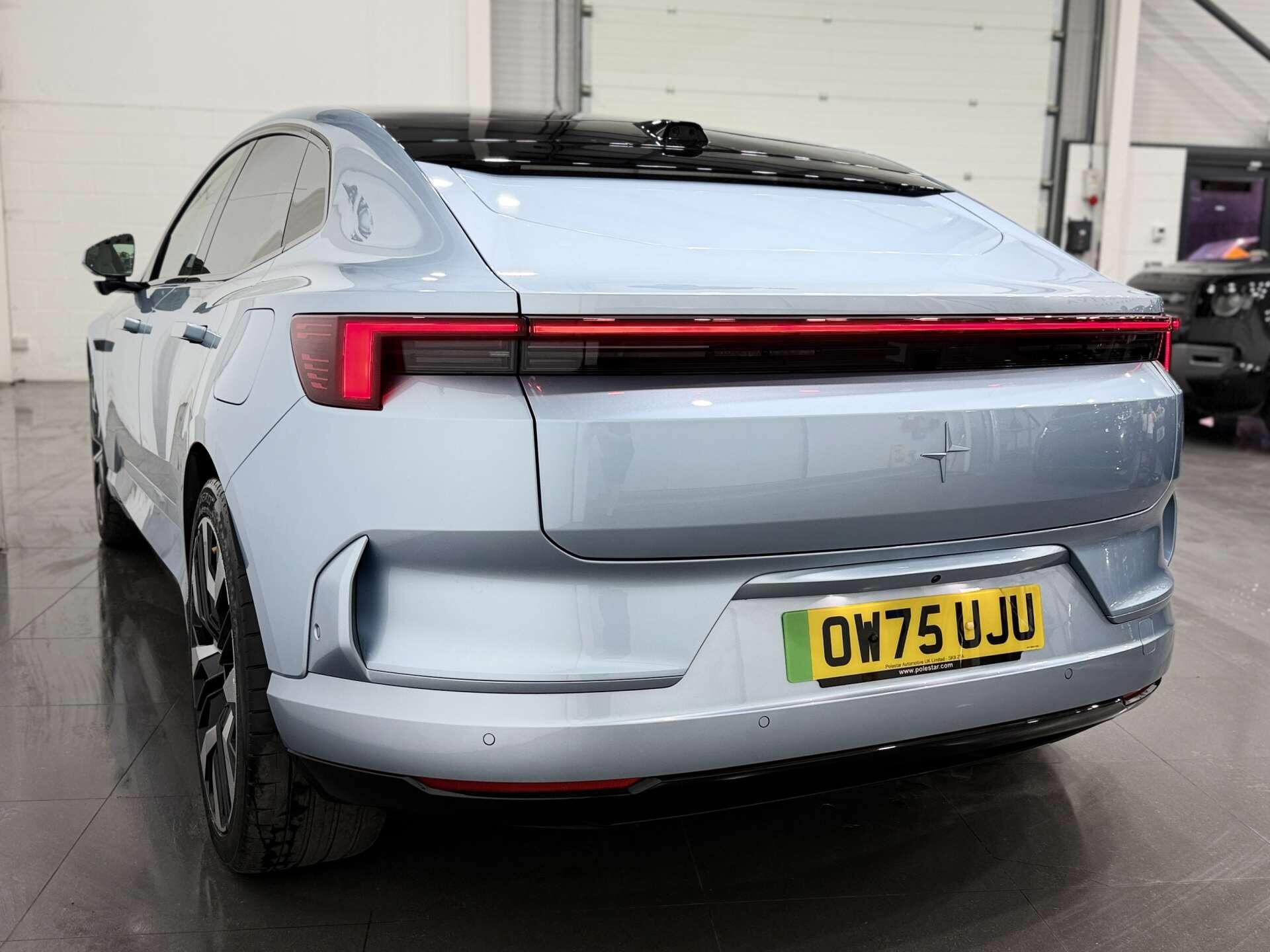 Polestar 4 view 8