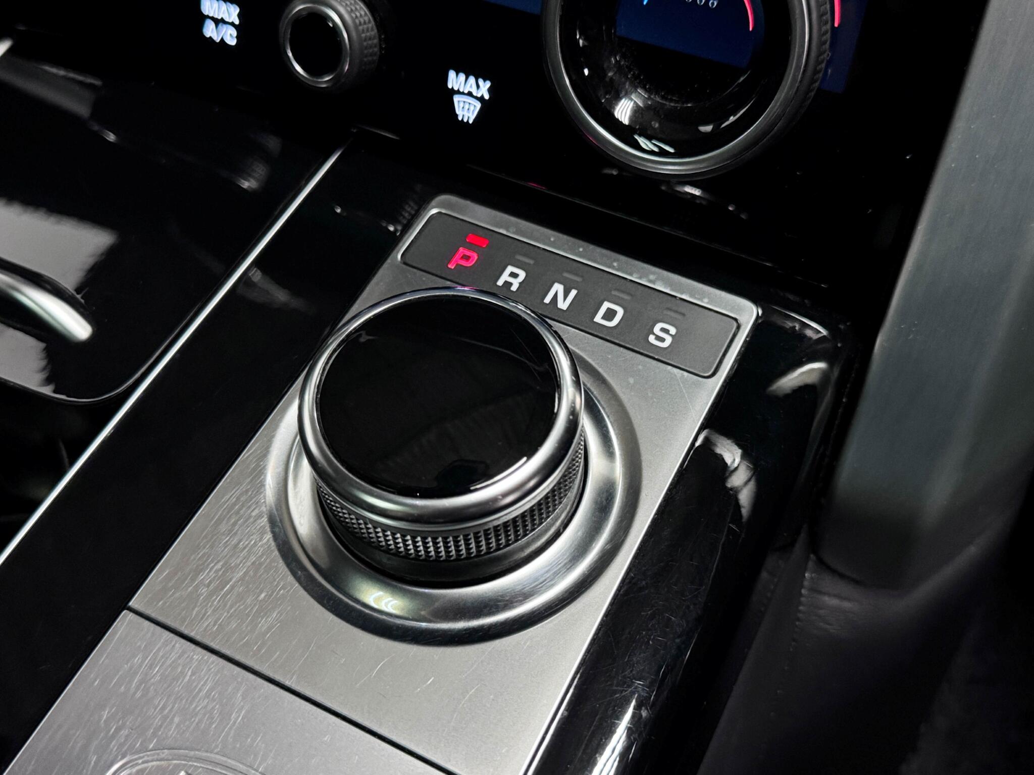 Land Rover Range Rover view 43