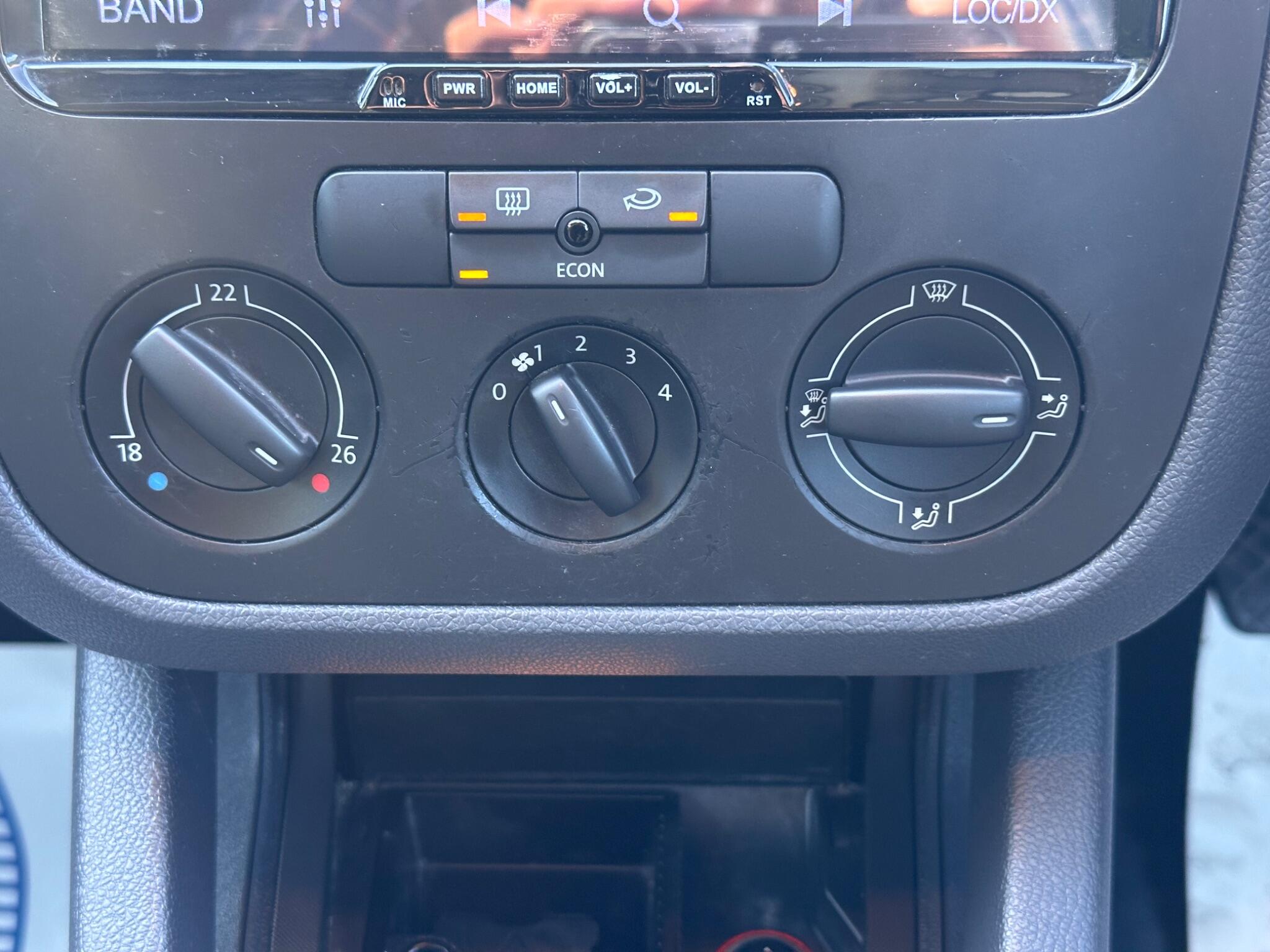 Volkswagen Golf view 31