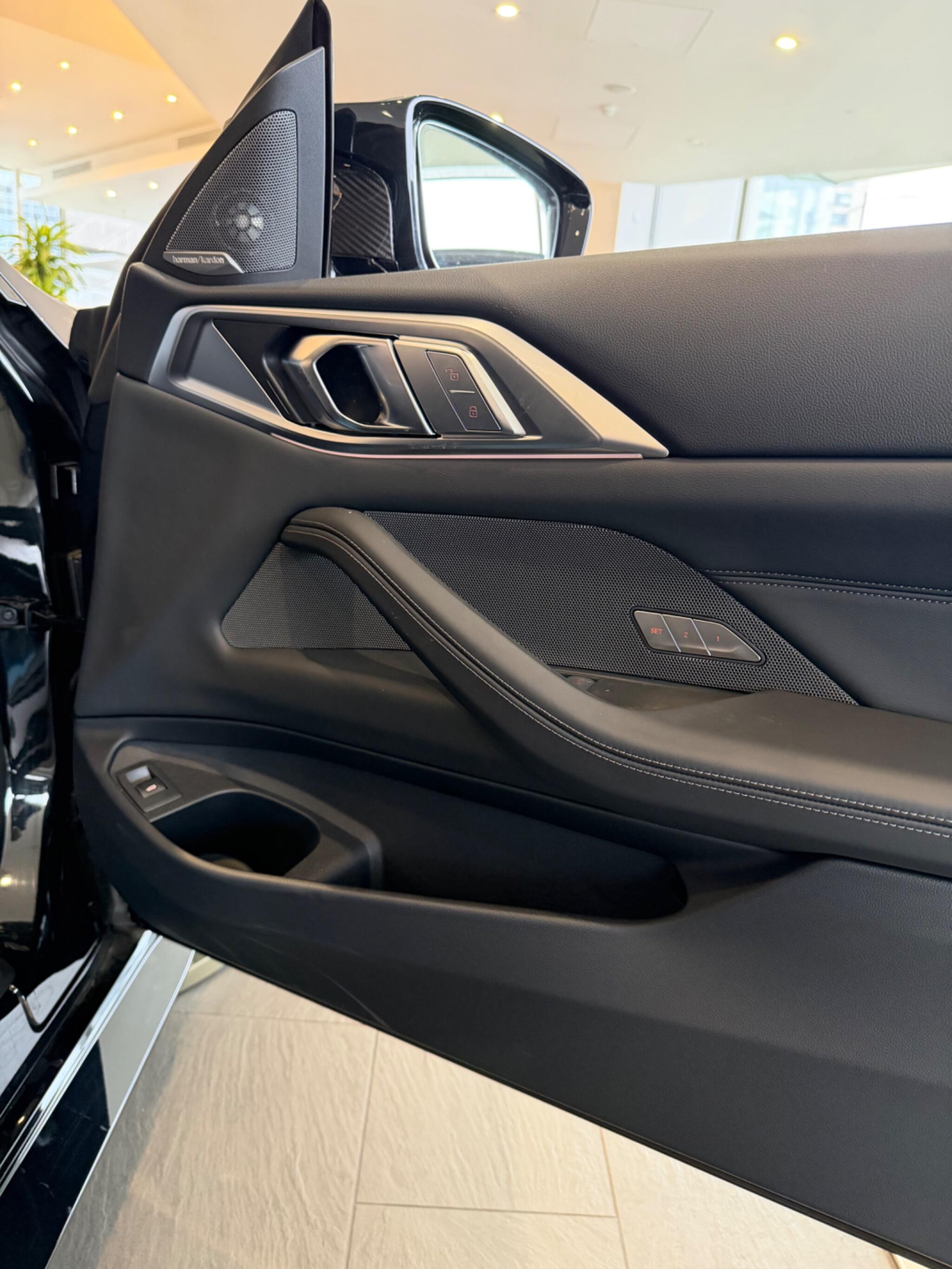 BMW M4 view 10
