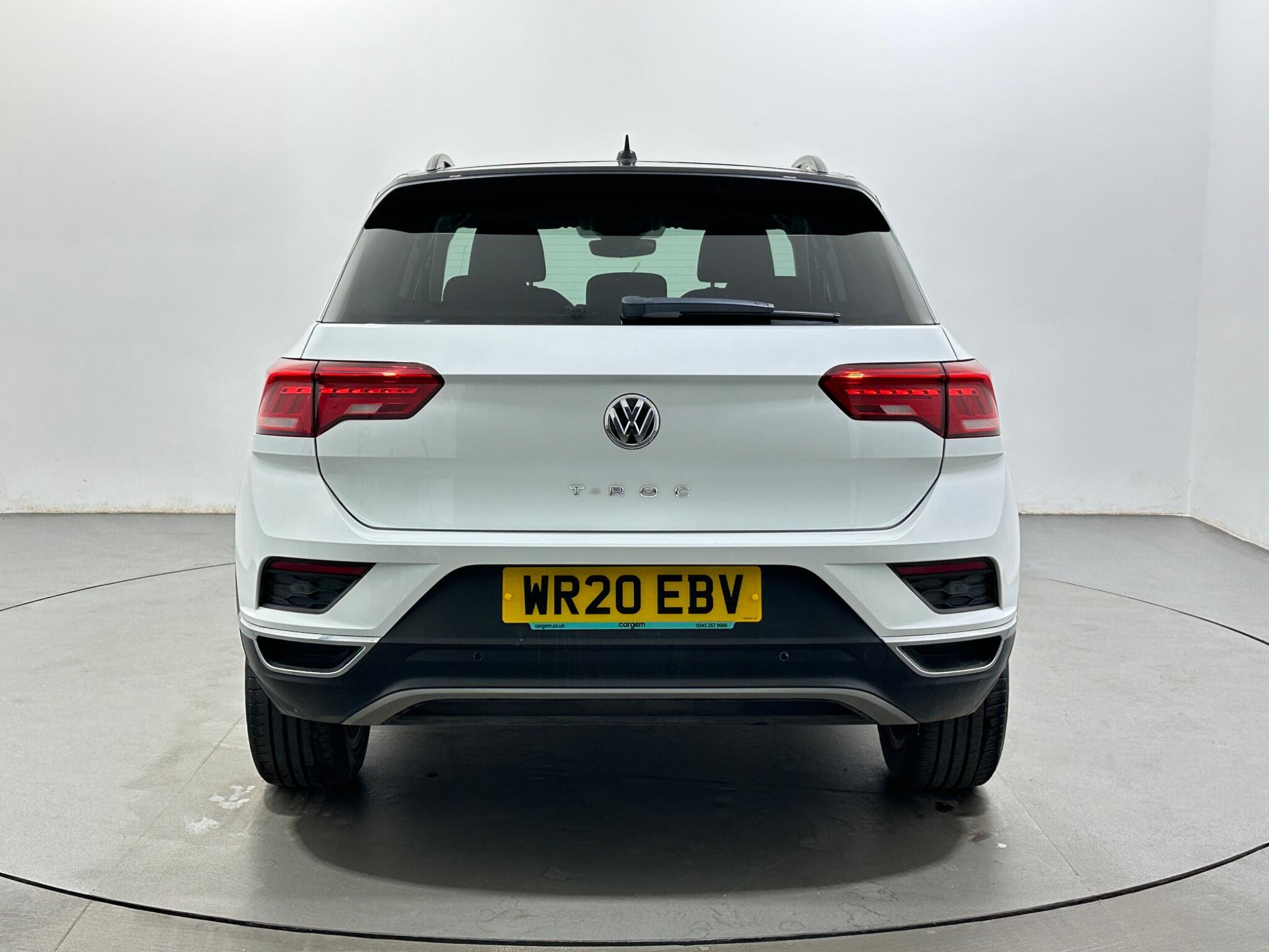 Volkswagen T-Roc view 7