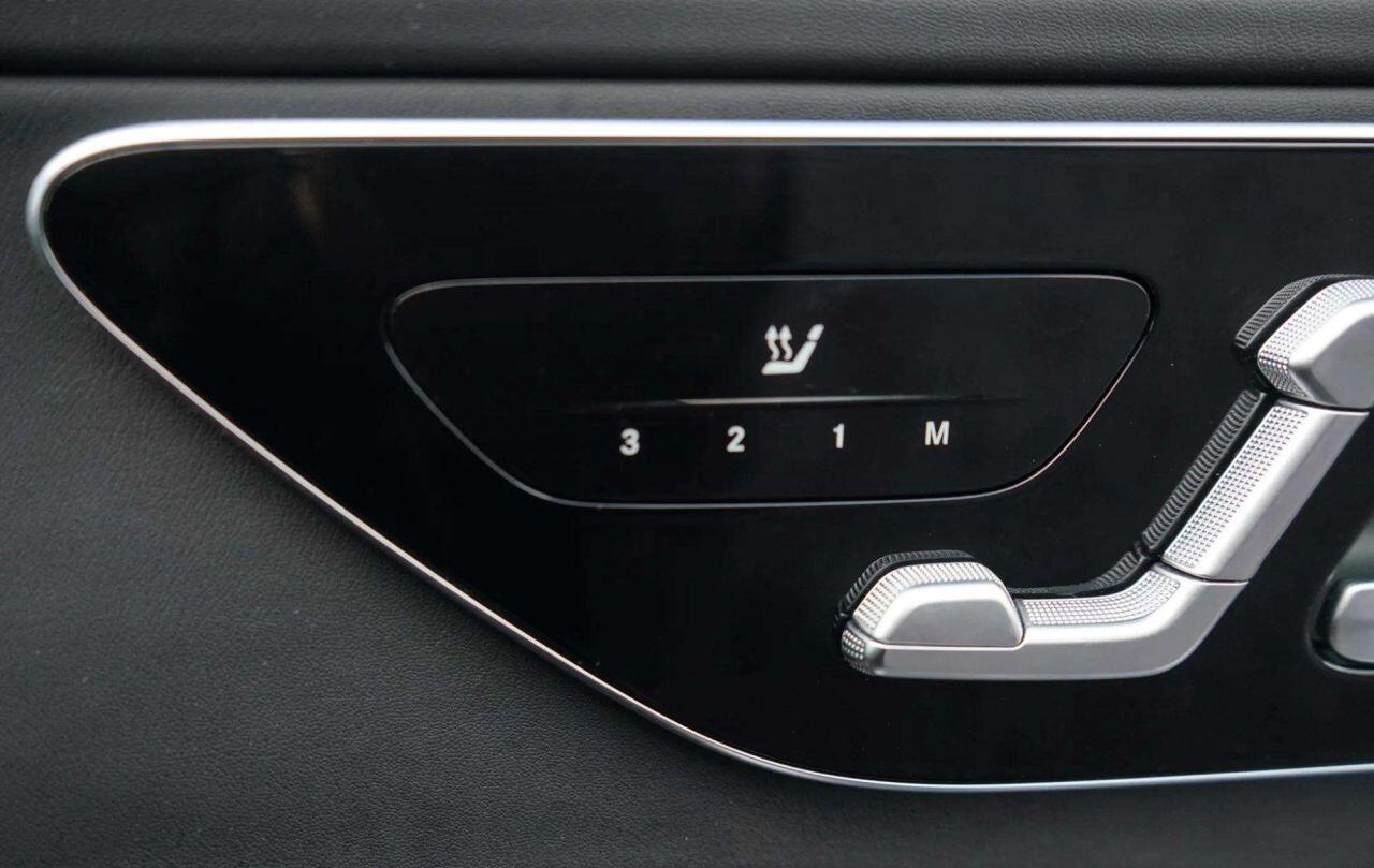 Mercedes-Benz C-Class view 50
