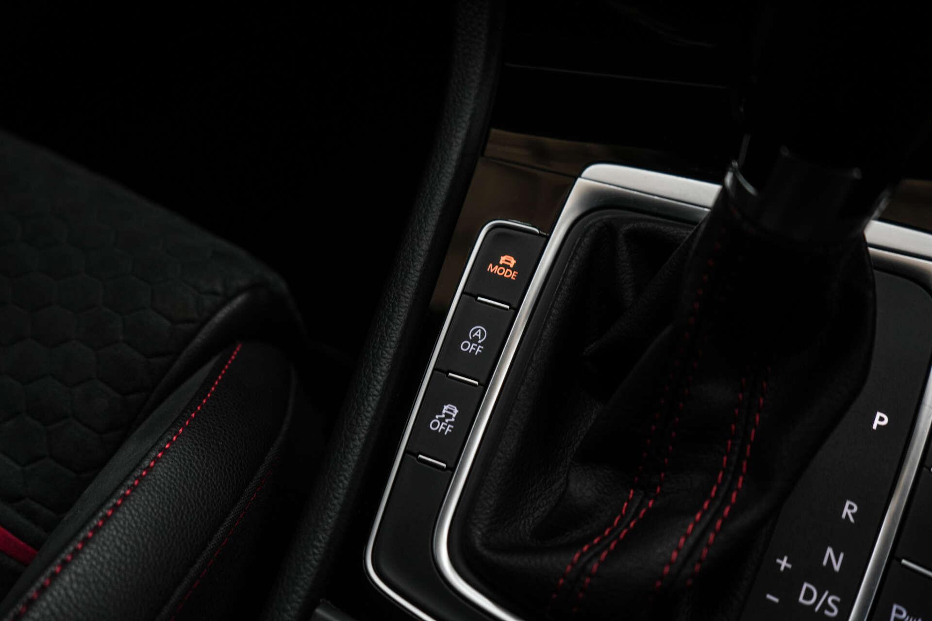 Volkswagen Golf view 26