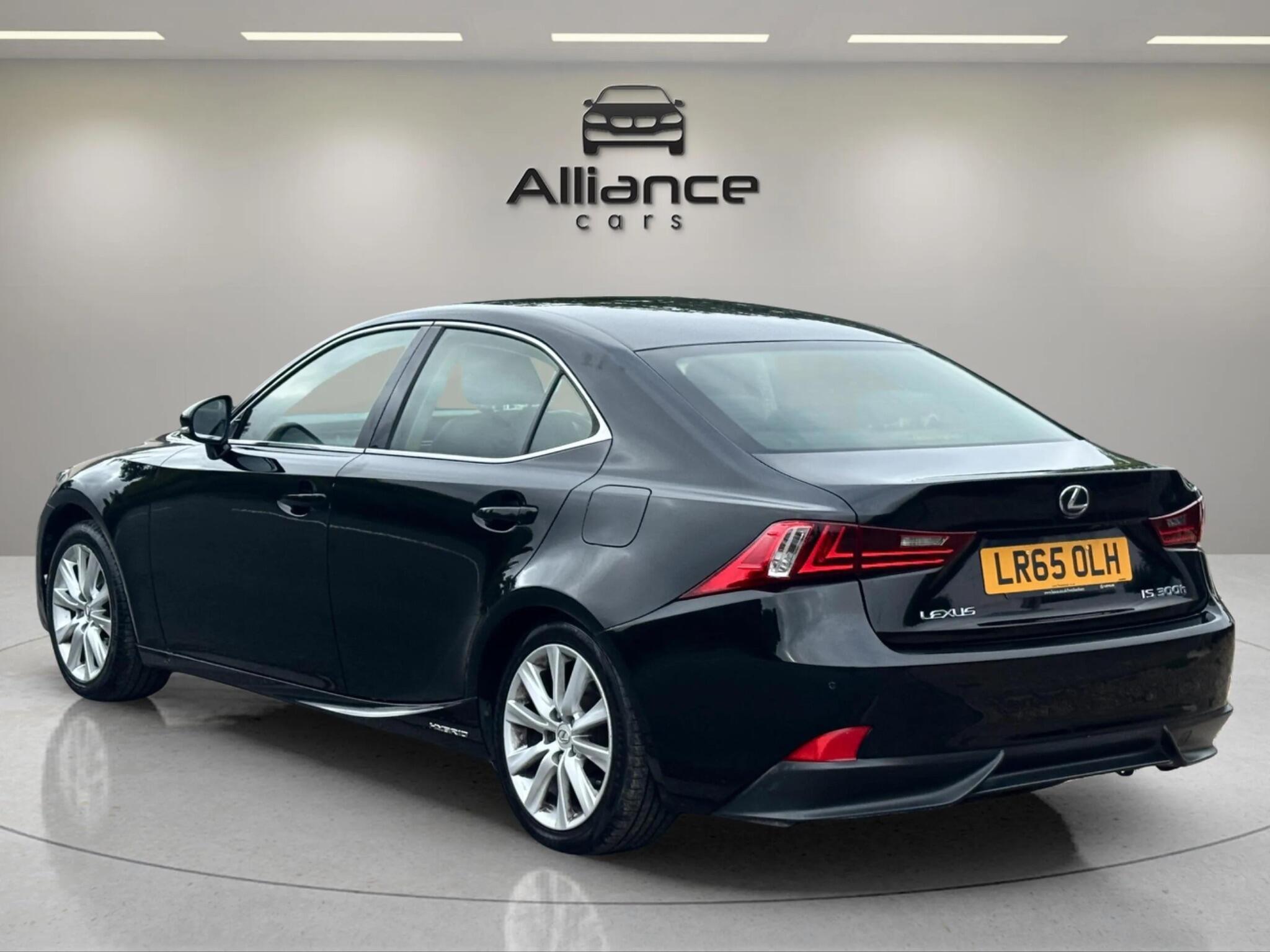Lexus Is view 17
