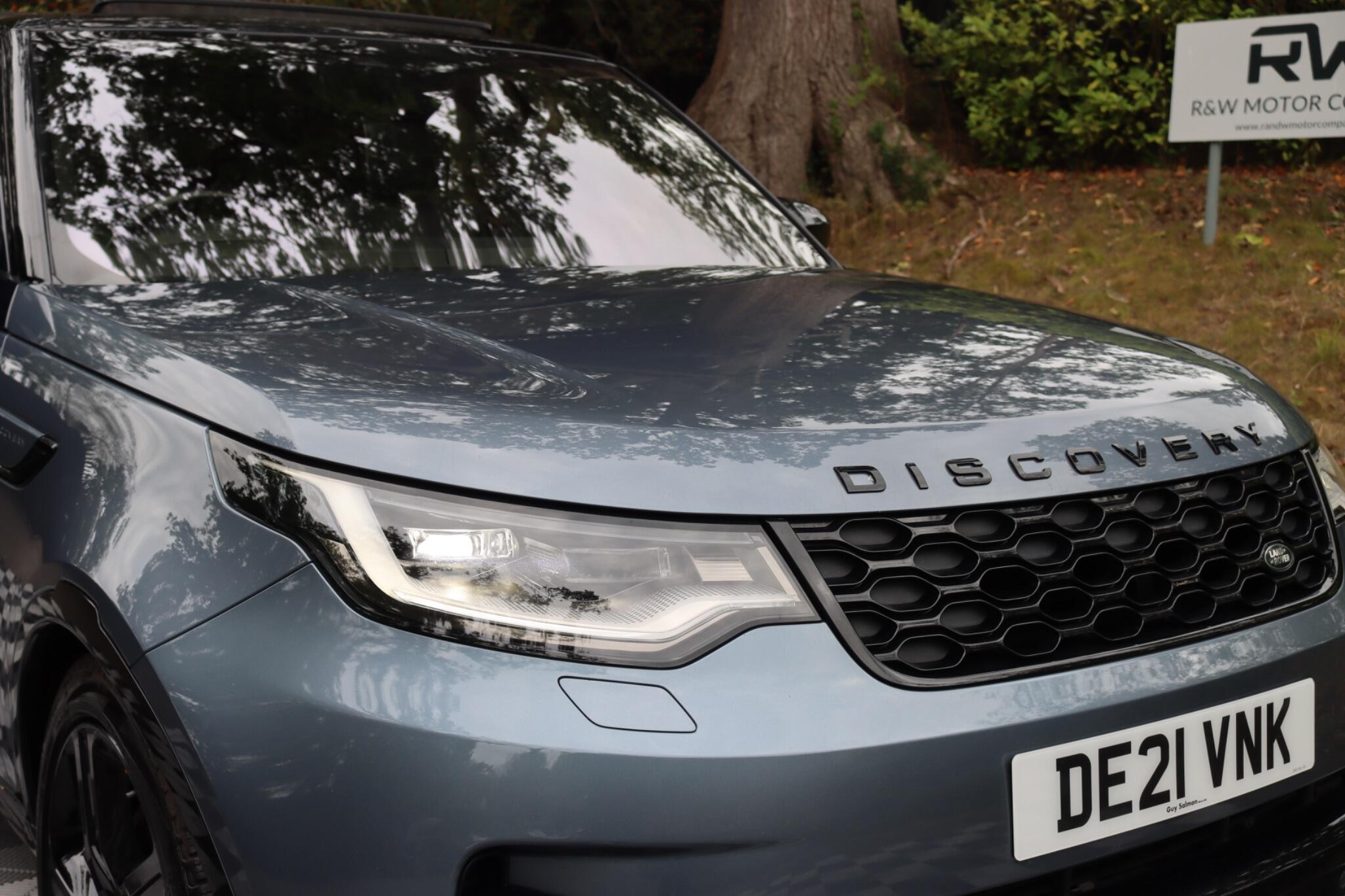 Land Rover Discovery view 24