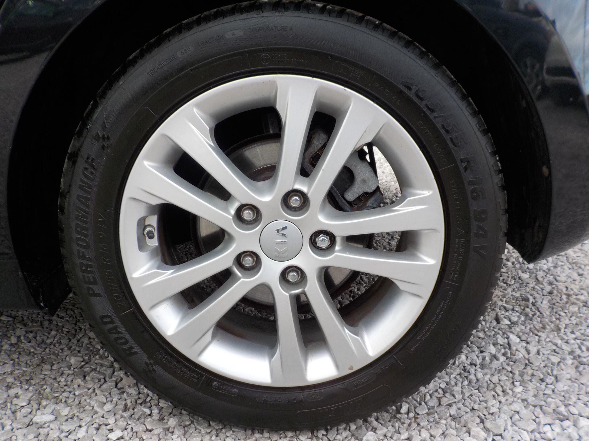 Kia Ceed 1.4 CRDi SR7 Euro 5 5dr