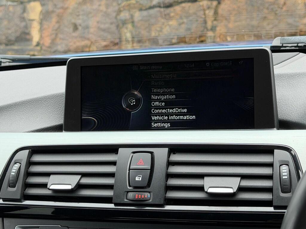 BMW 3 Series view 38
