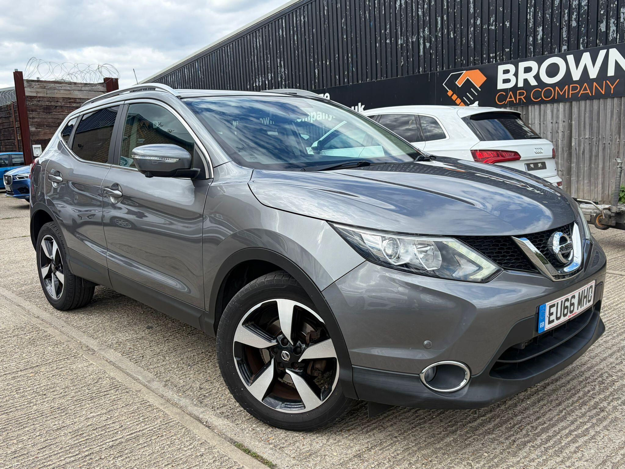 2016 Nissan Qashqai in Grey for sale