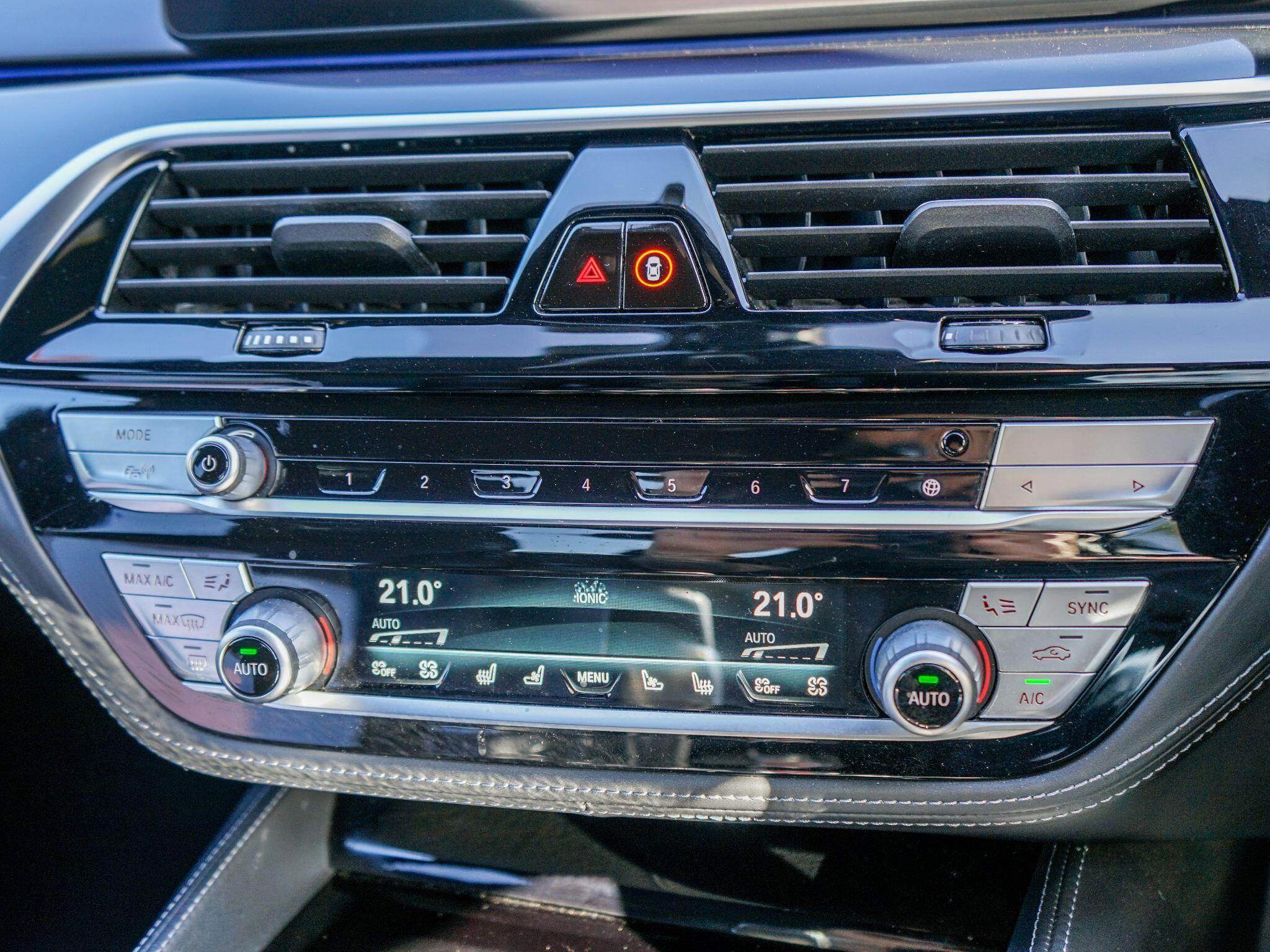 BMW M5 view 30