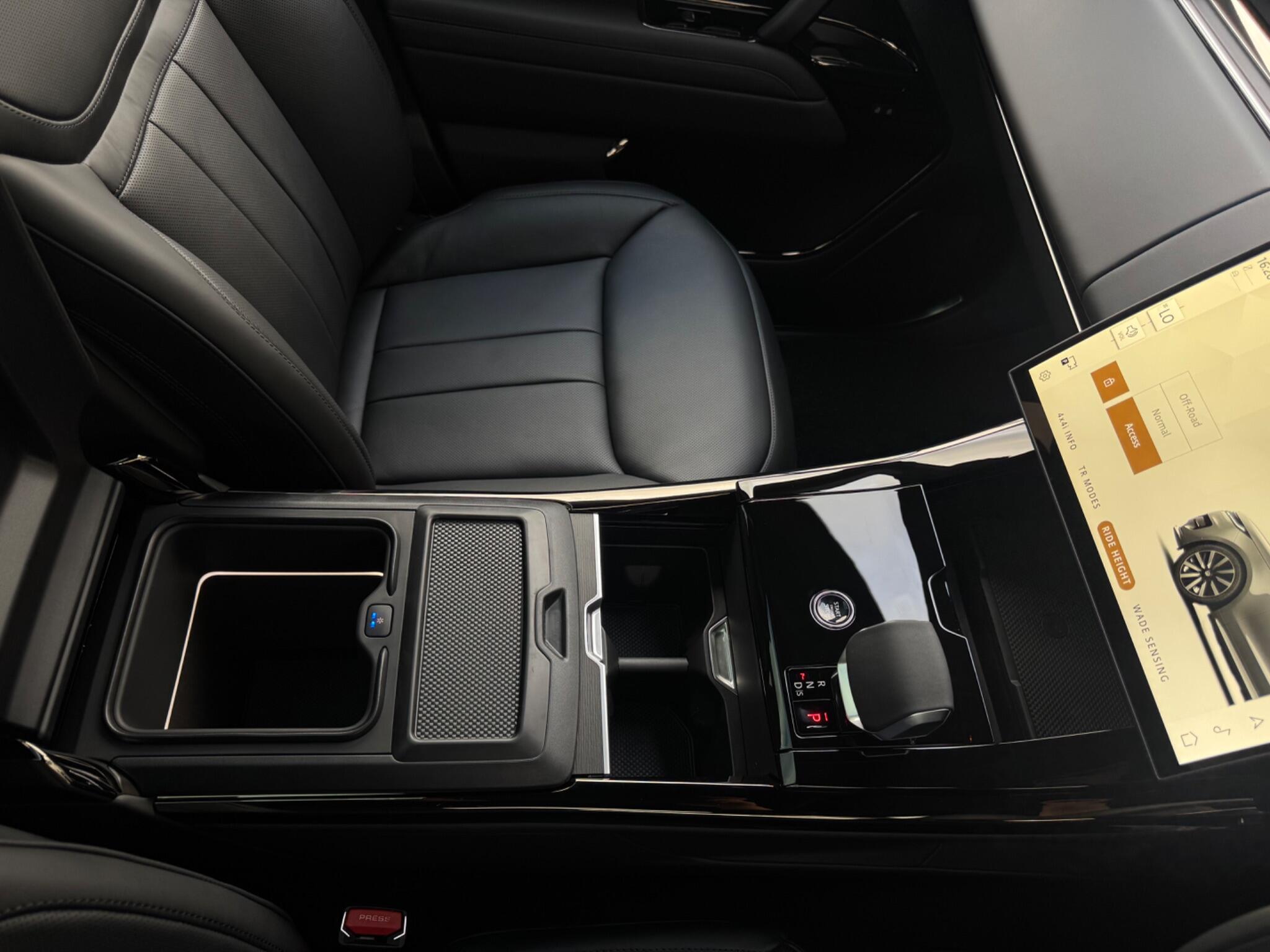Land Rover Range Rover Sport view 58