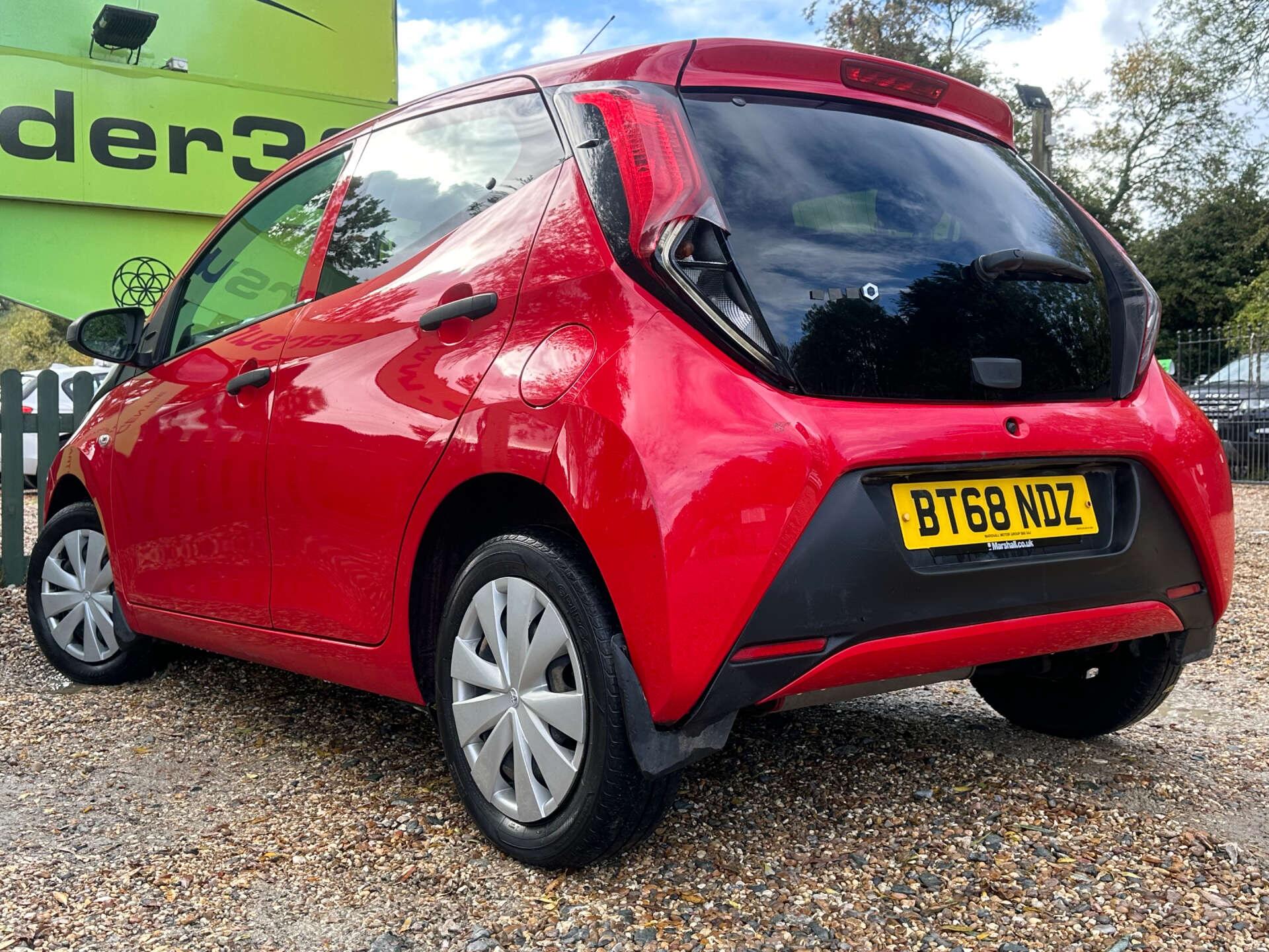 Toyota Aygo view 9