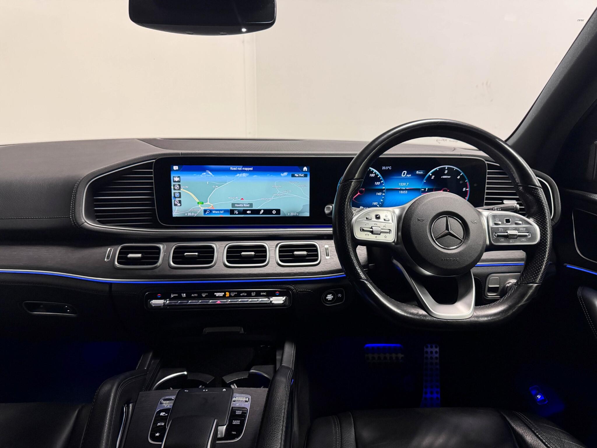 Mercedes-Benz Gle view 32