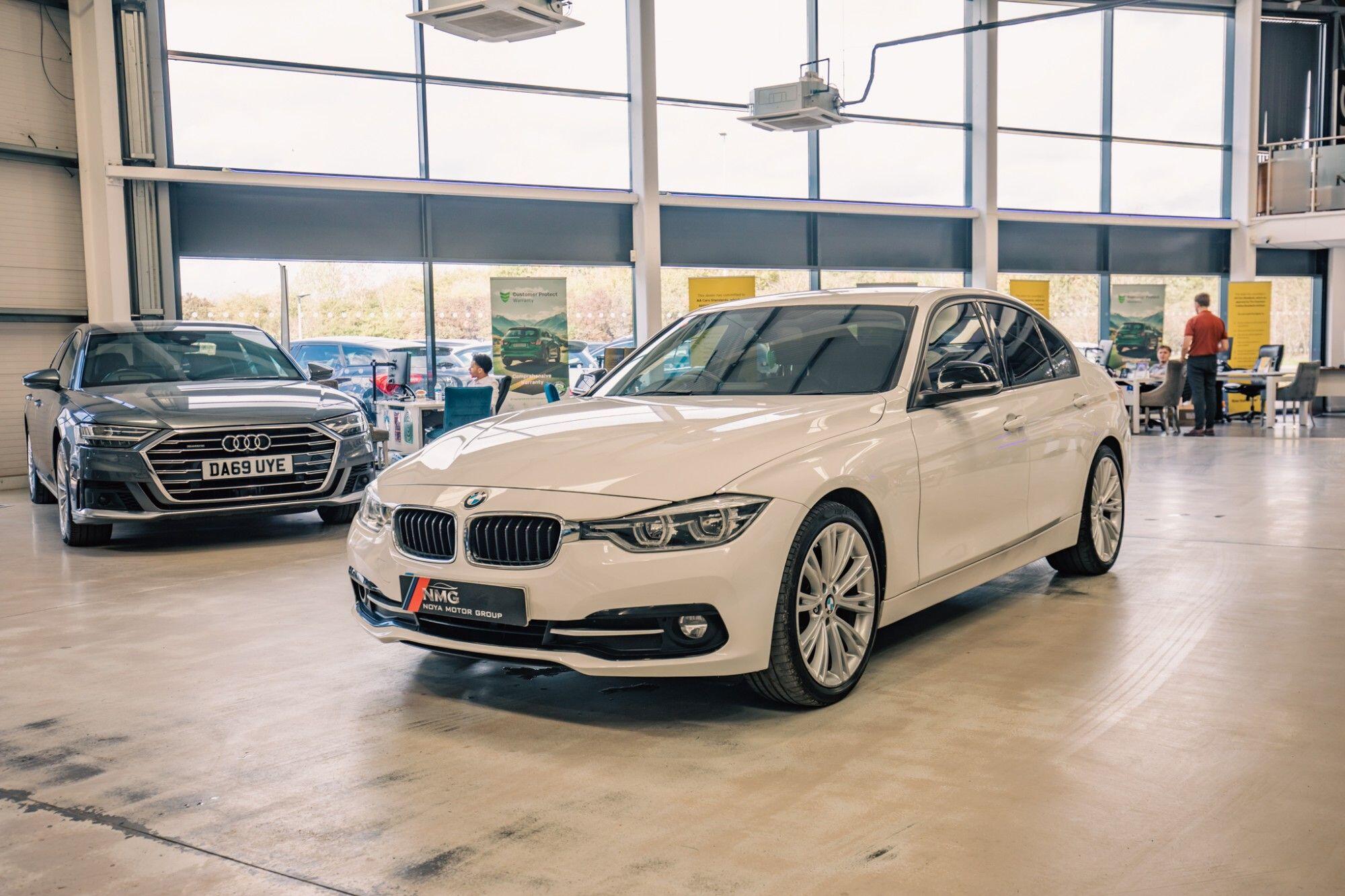 BMW 3 Series view 24