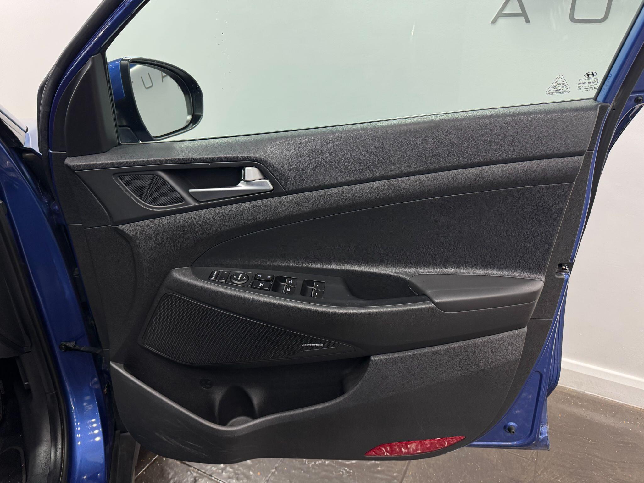 Hyundai Tucson view 10