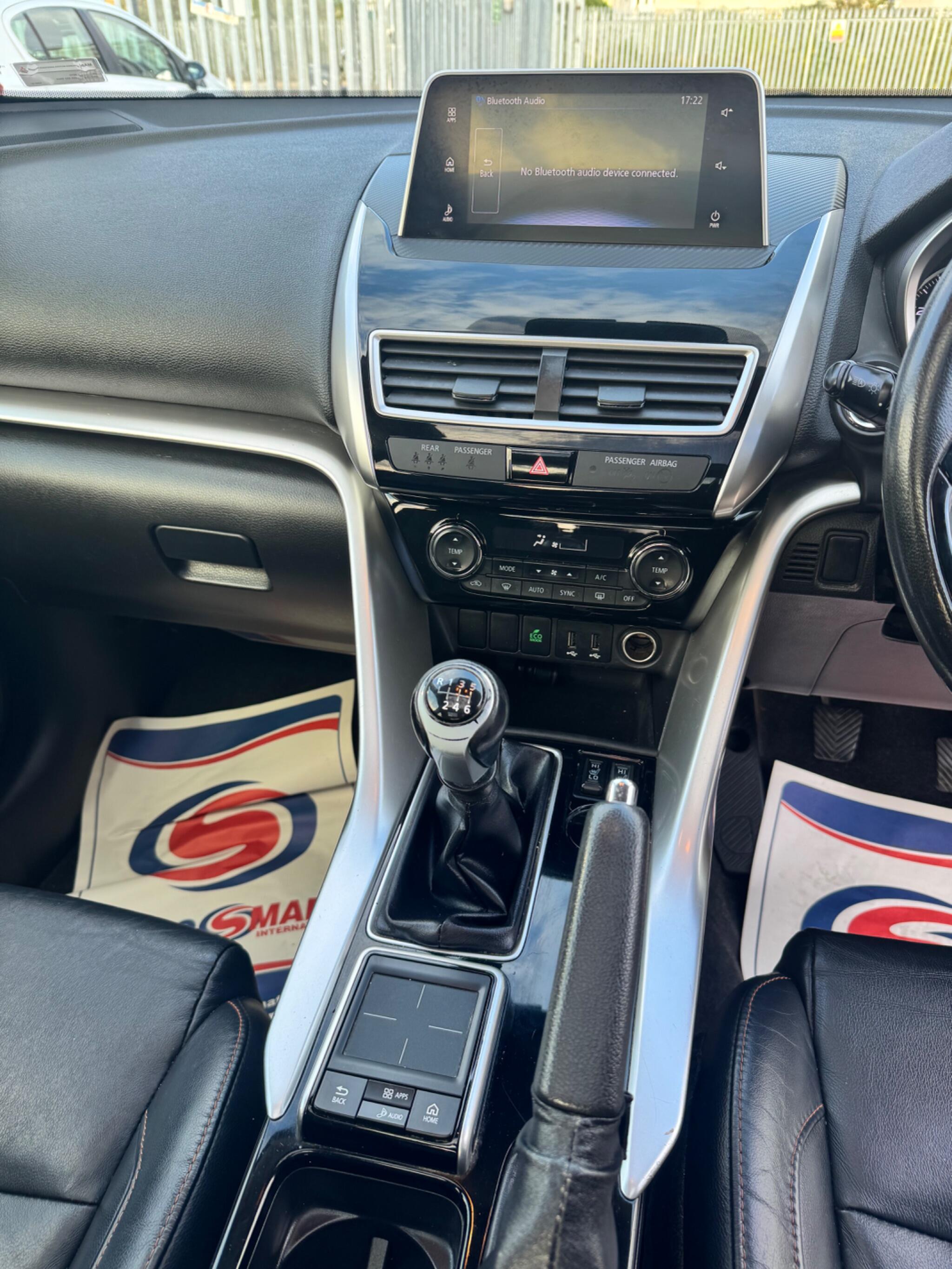 Mitsubishi Eclipse Cross view 22