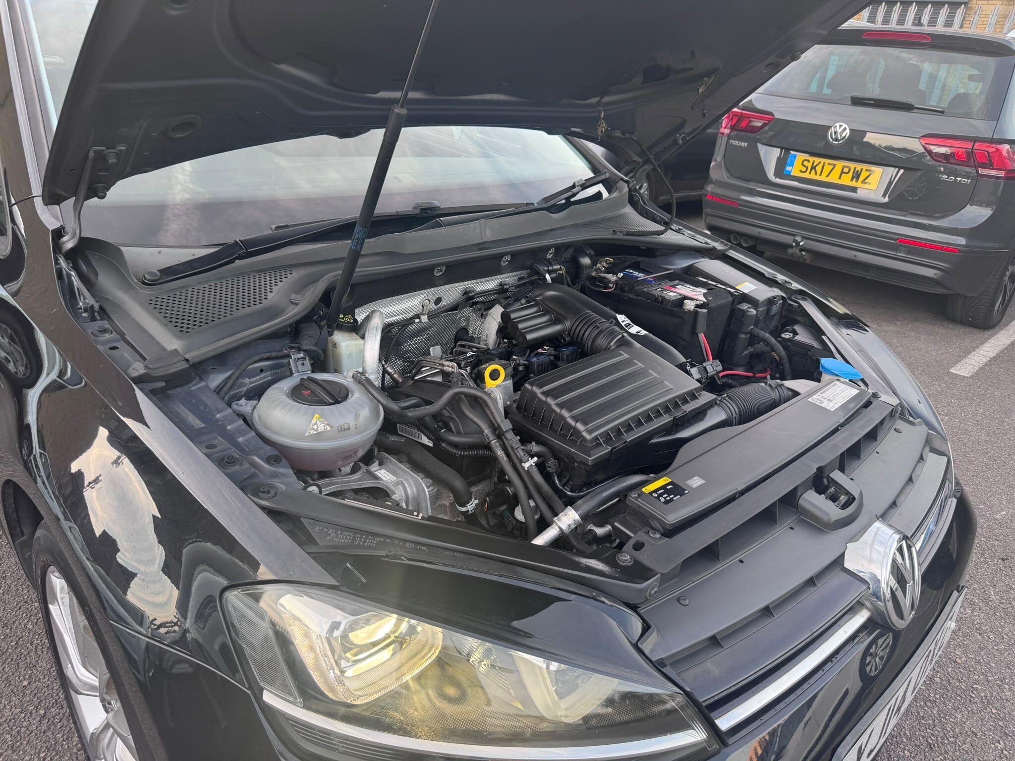 Volkswagen Golf view 29