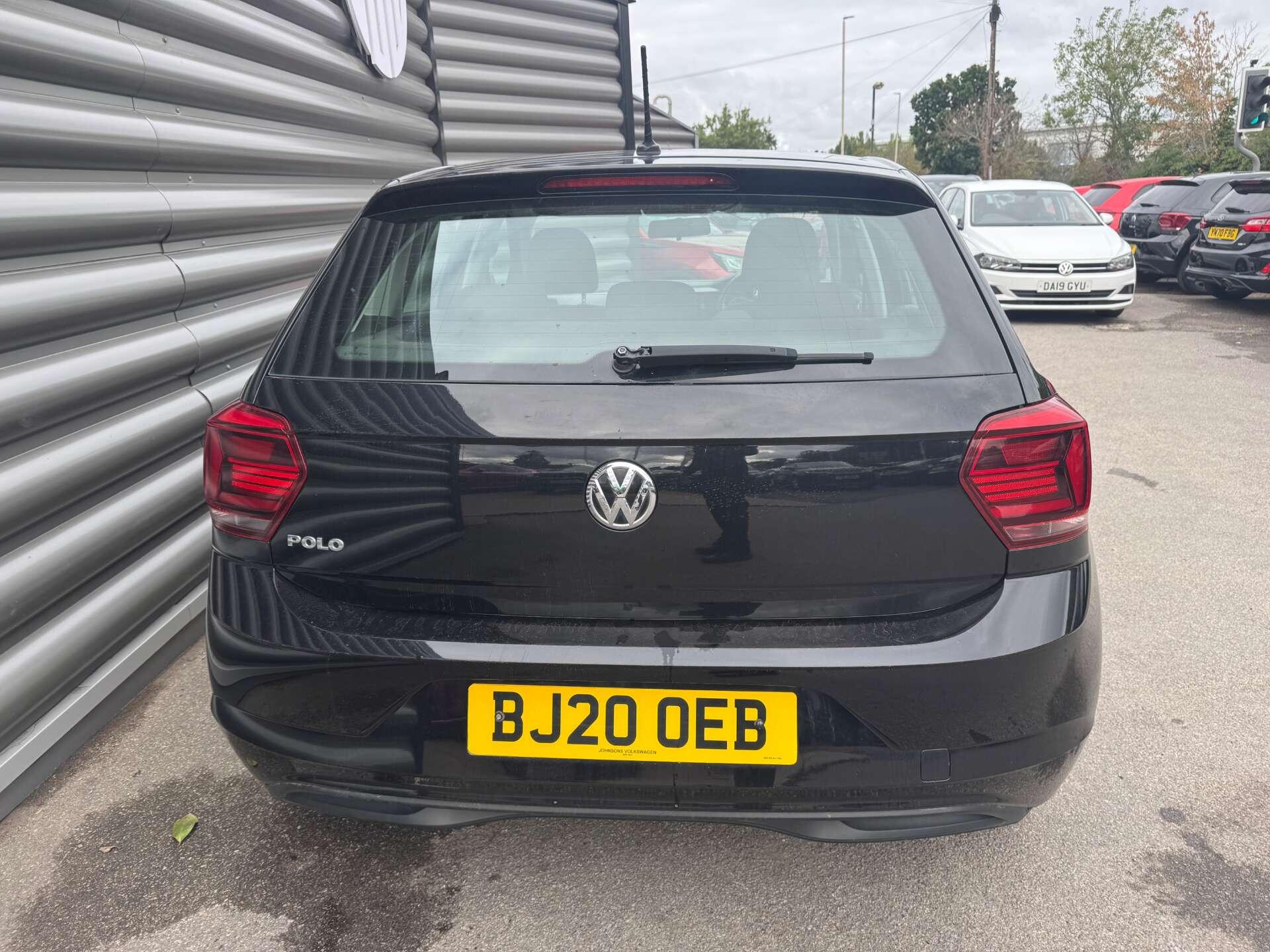Volkswagen Polo view 4