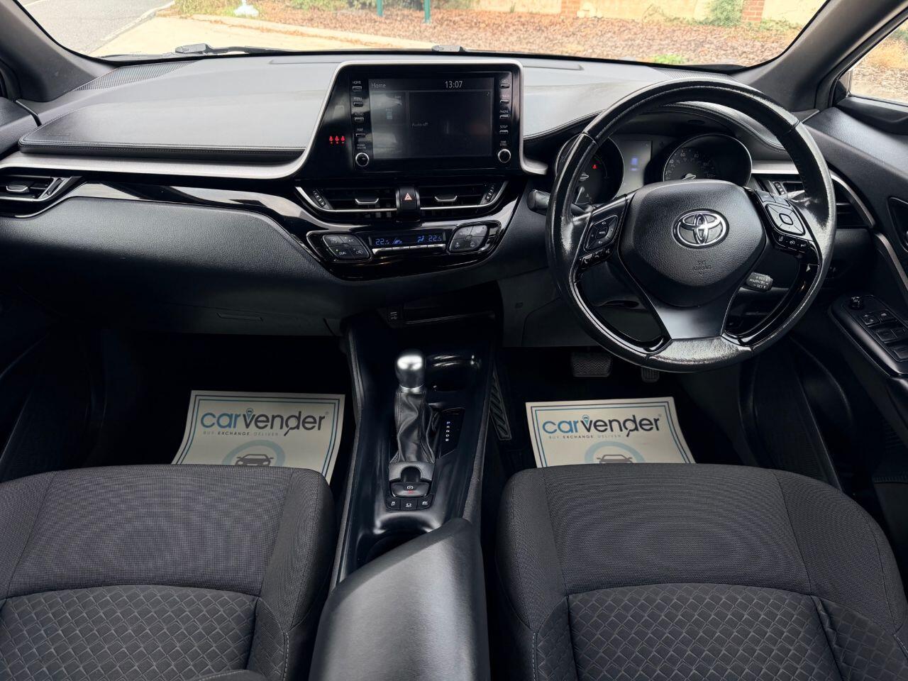 Toyota C-HR view 5