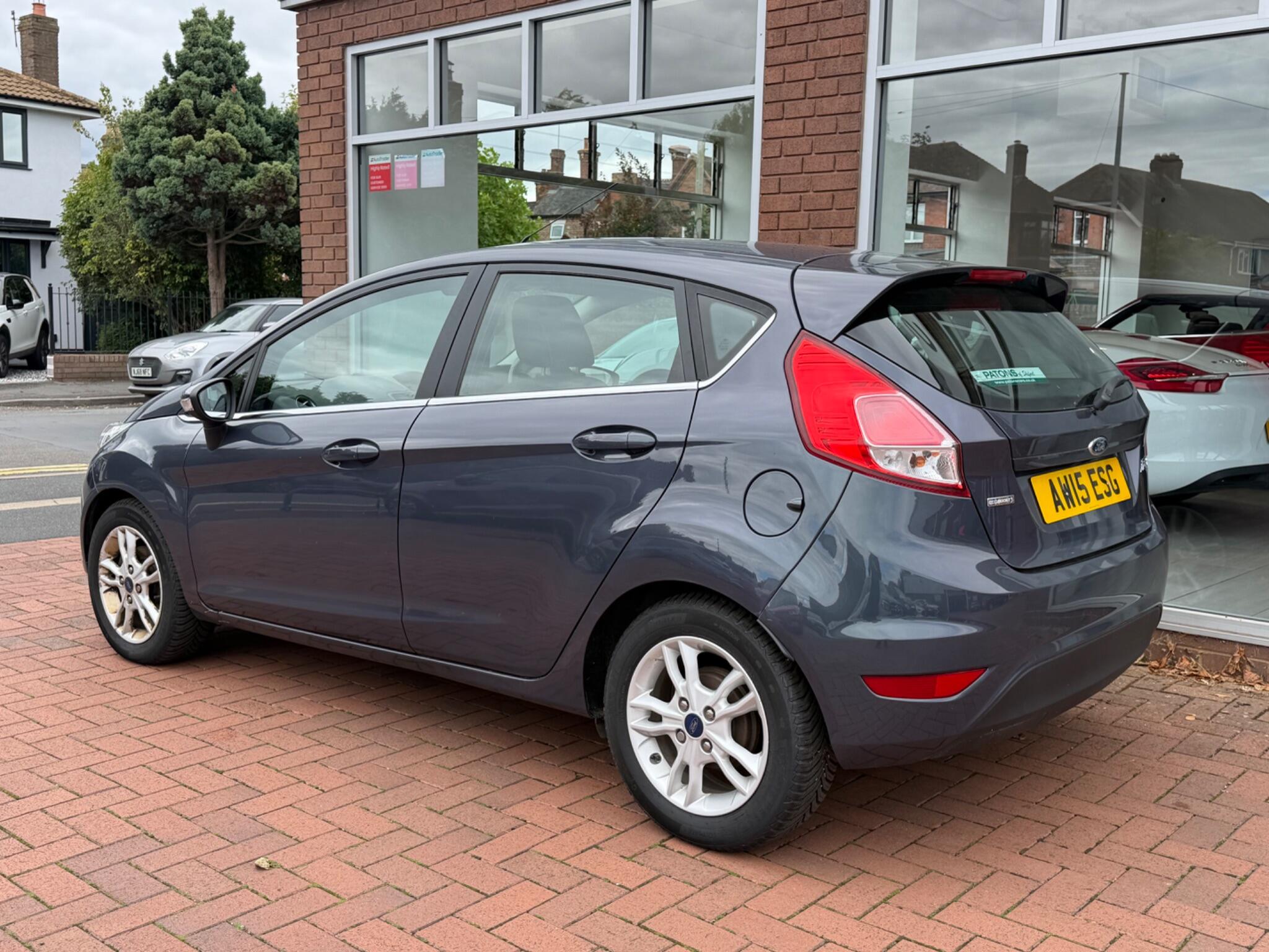 Ford Fiesta view 14