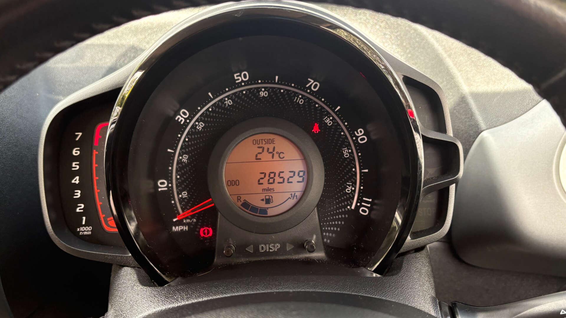 Toyota Aygo view 15
