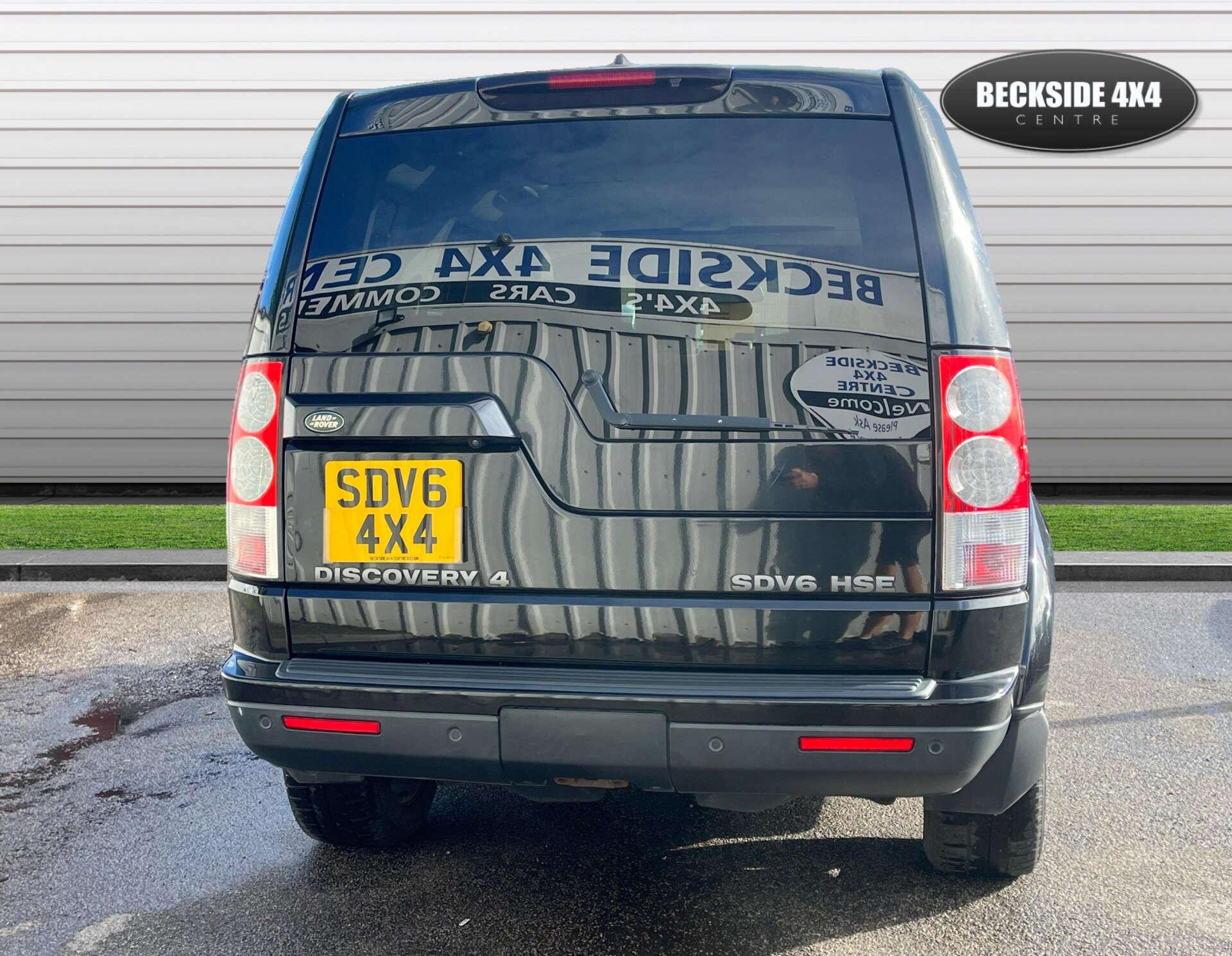 Land Rover Discovery view 5