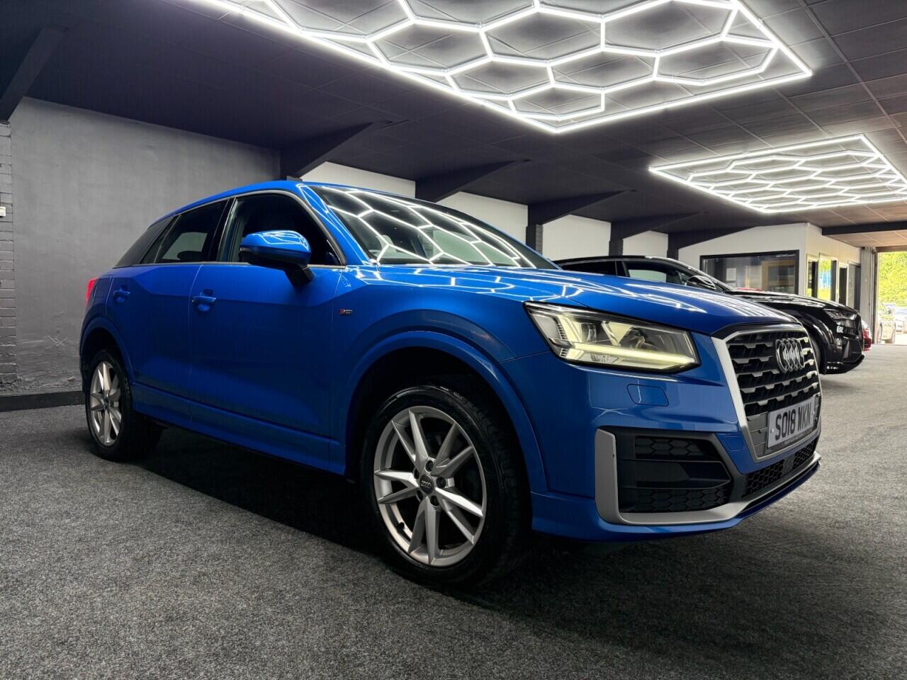 Audi Q2 view 19