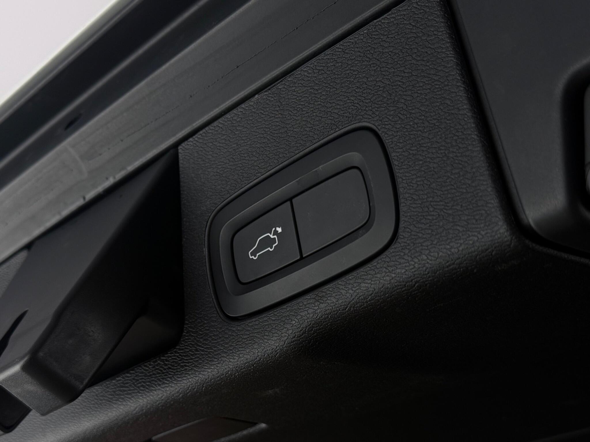 Volvo XC60 view 10