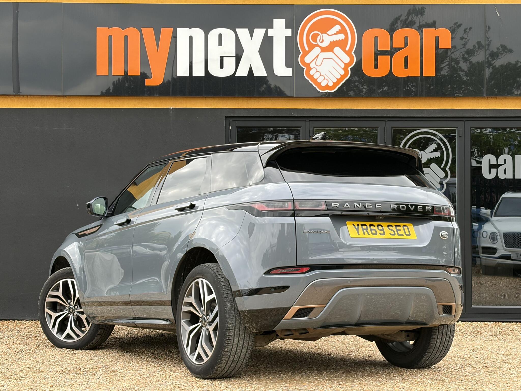 Land Rover Range Rover Evoque view 4