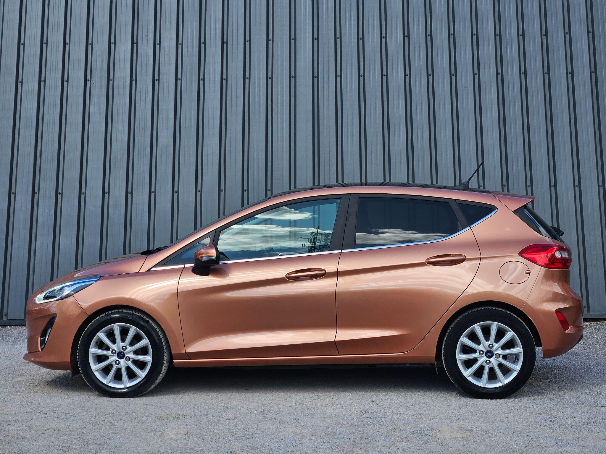 2017 Ford Fiesta image 5