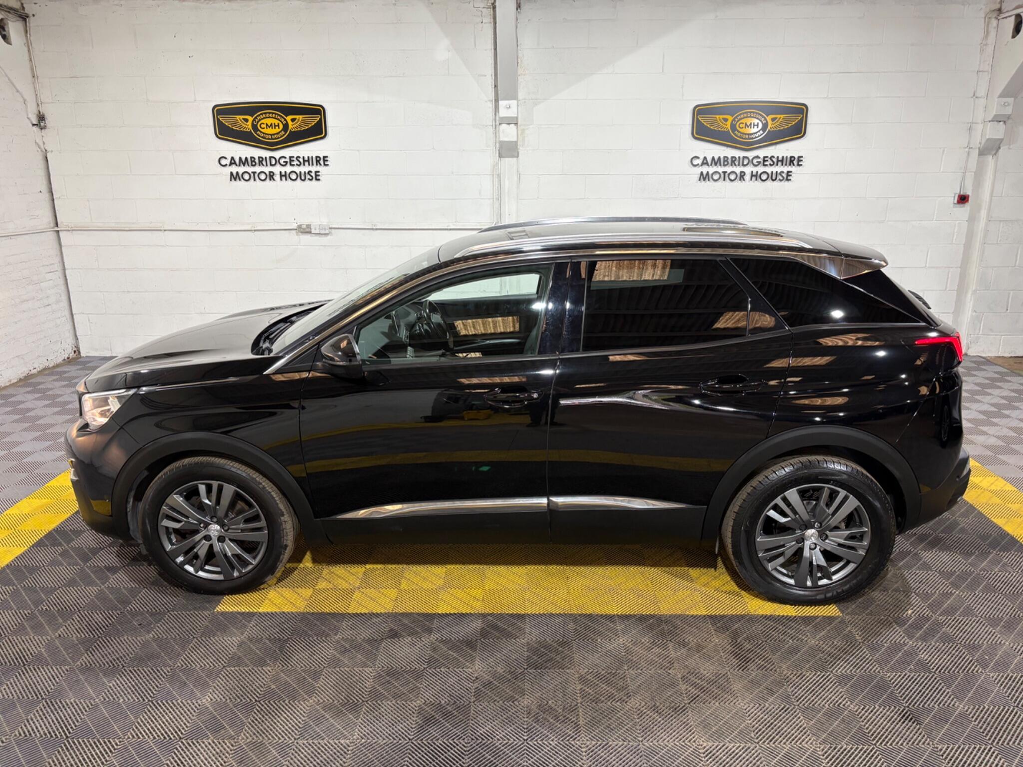 Peugeot 3008 view 9