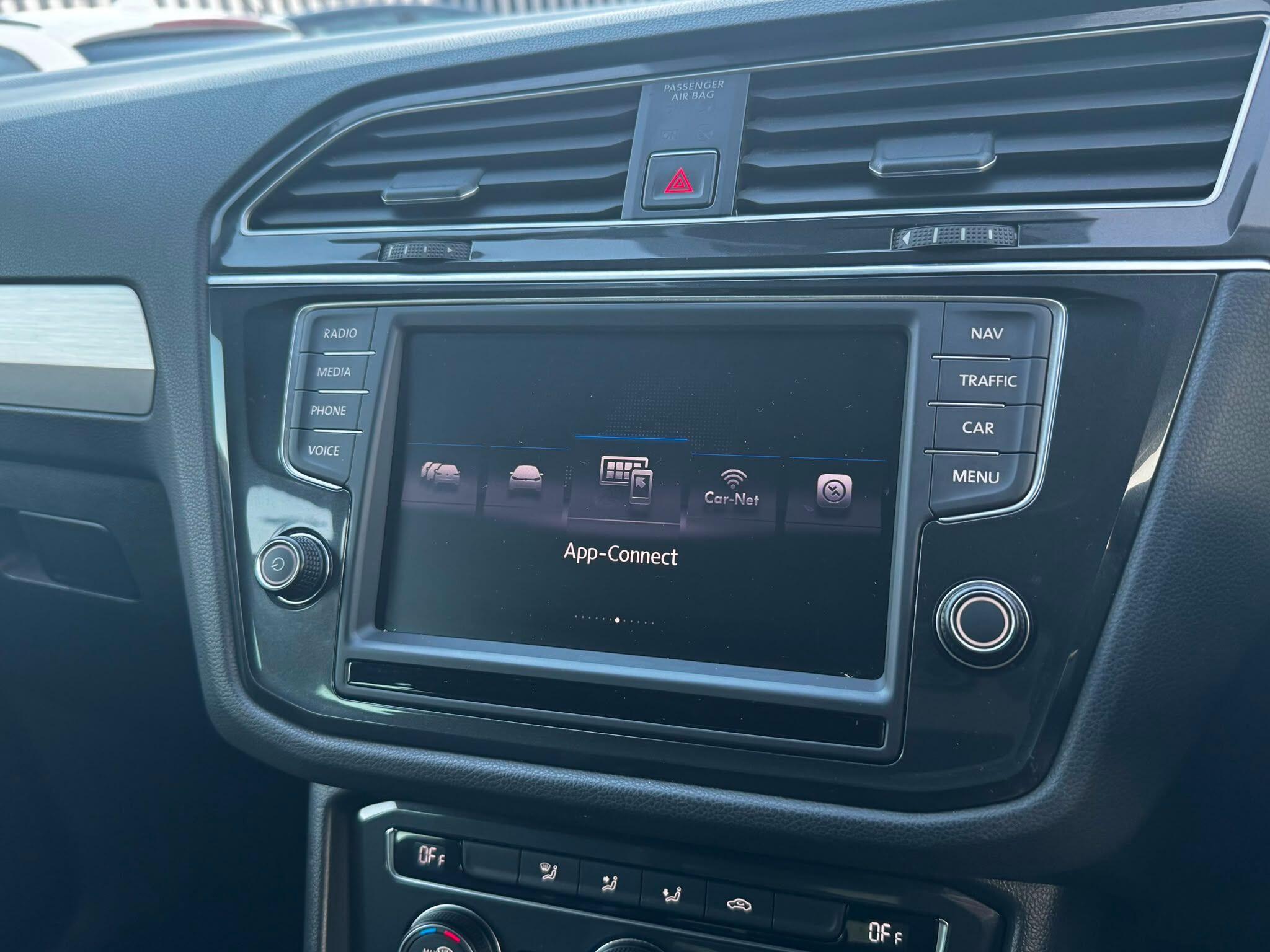Volkswagen Tiguan view 28