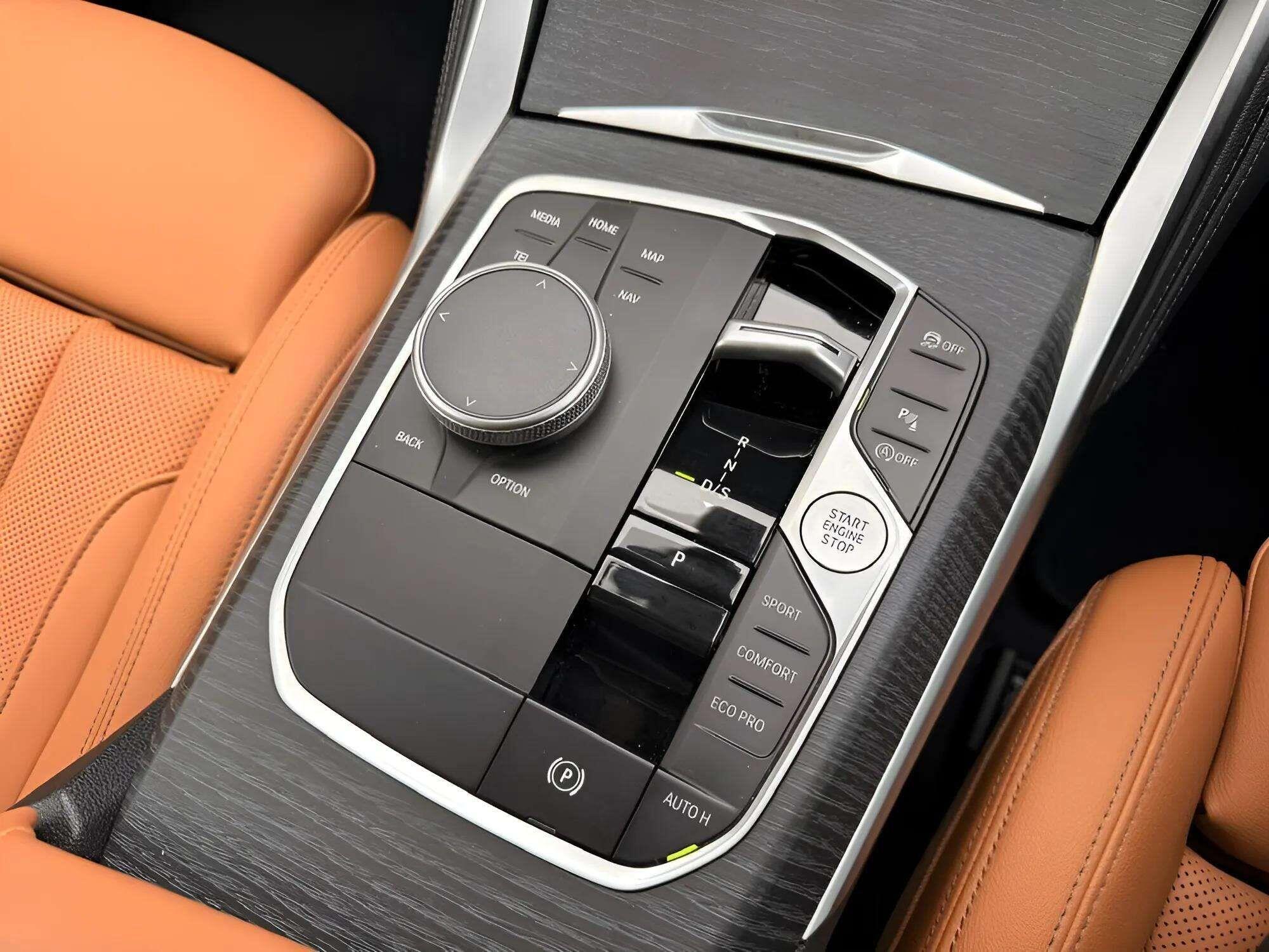 BMW 2 Series view 26
