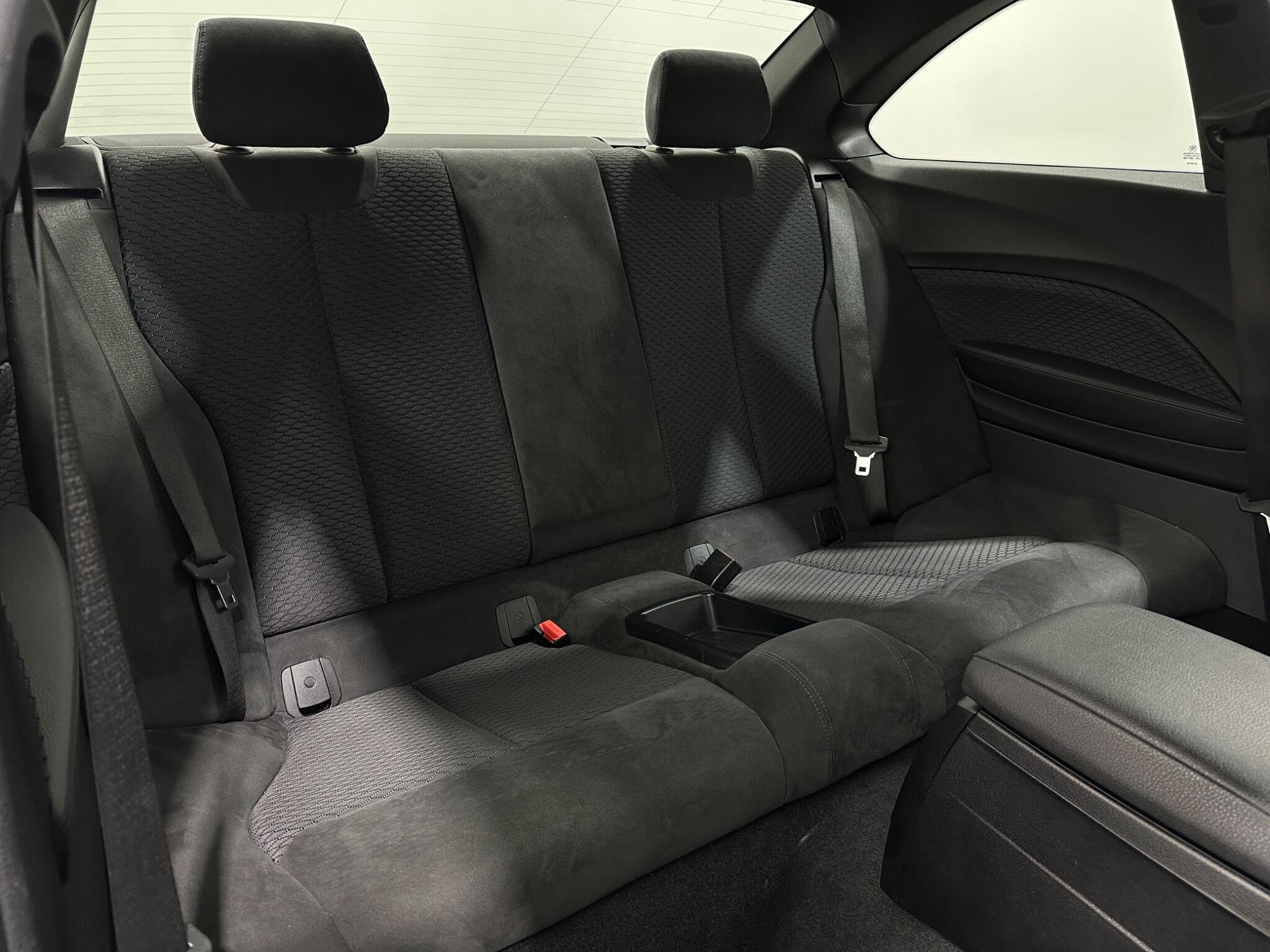 BMW 2 Series view 39
