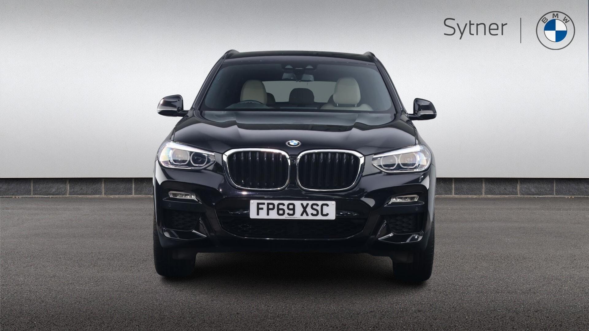 BMW X3 view 16