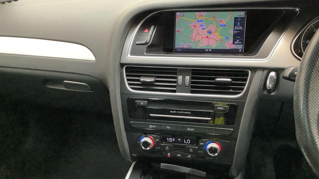 Audi A4 view 15