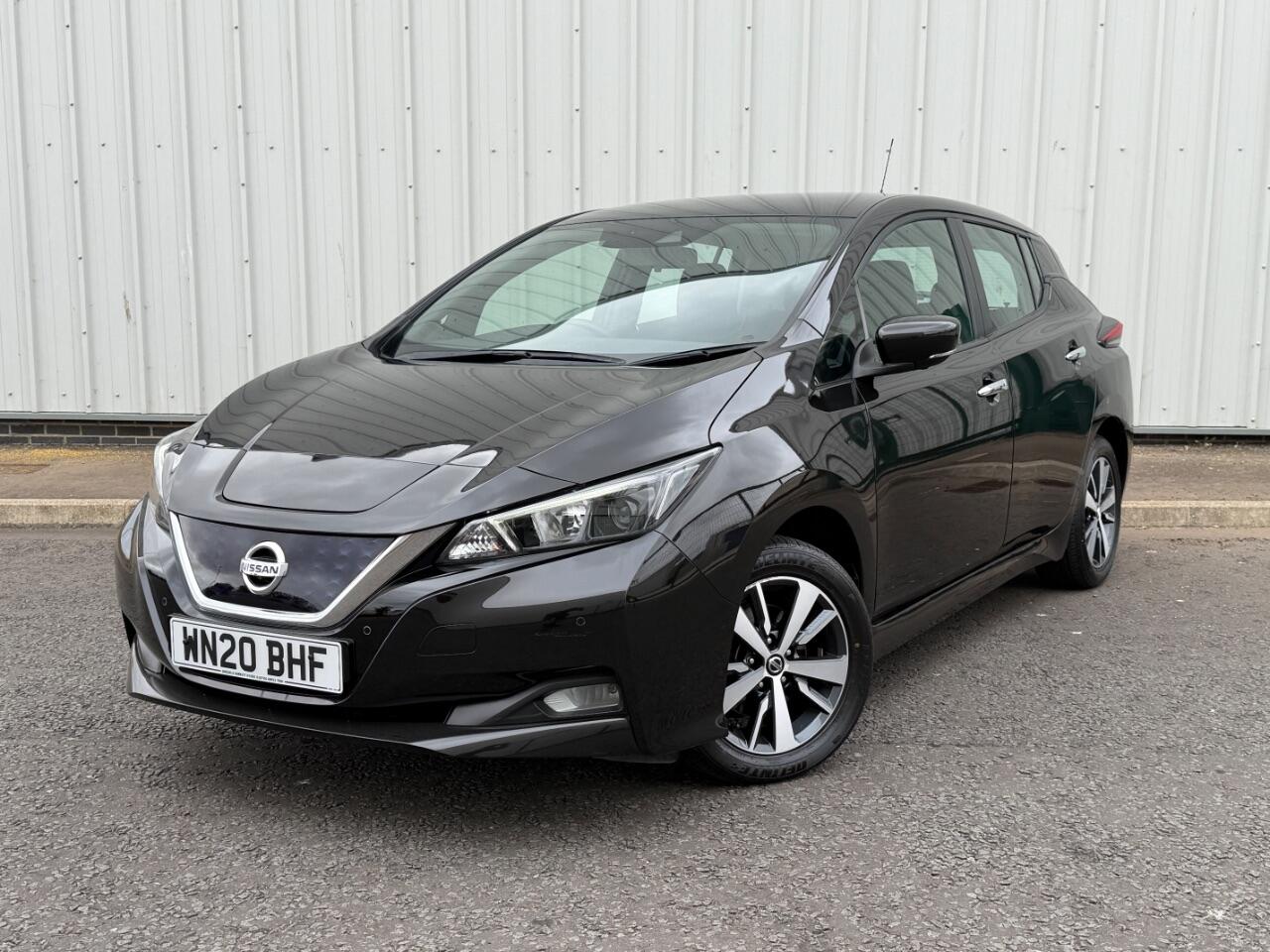 Nissan Leaf view 4