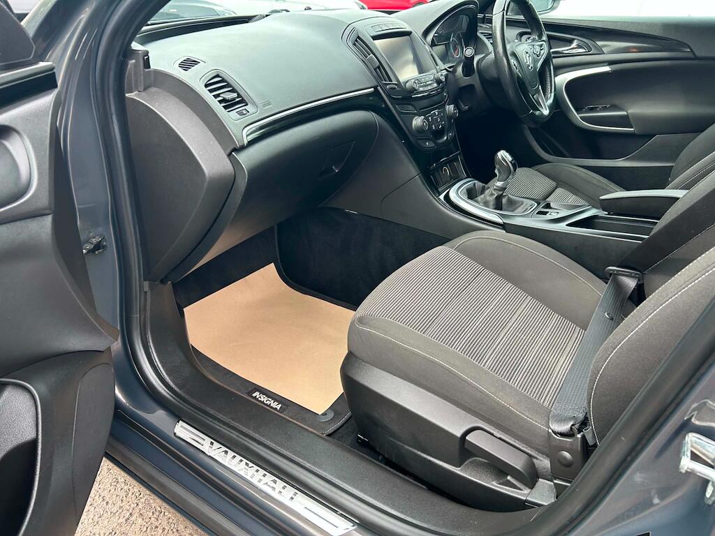 Vauxhall Insignia view 14