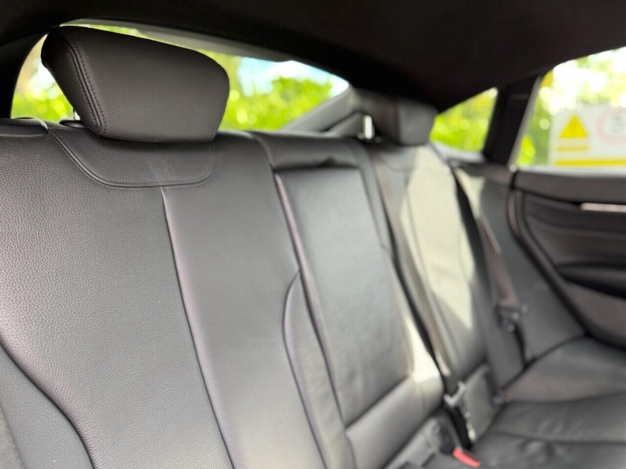BMW 4 Series view 30