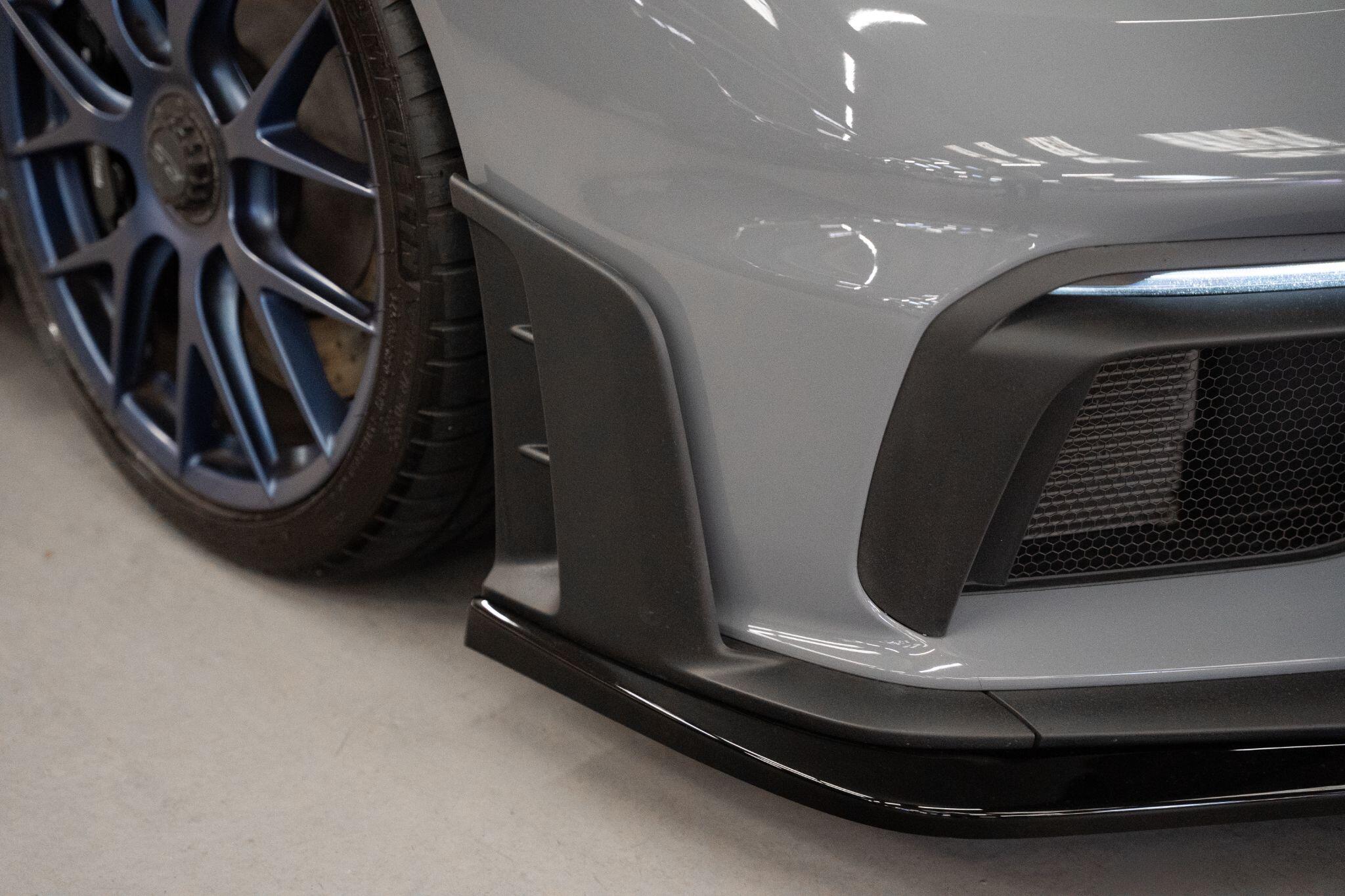 Porsche Cayman view 14