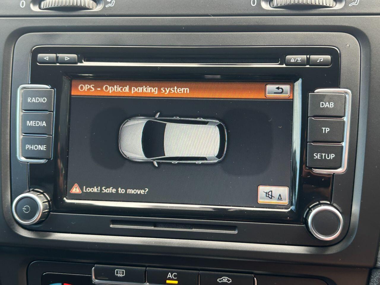 Volkswagen Golf view 19