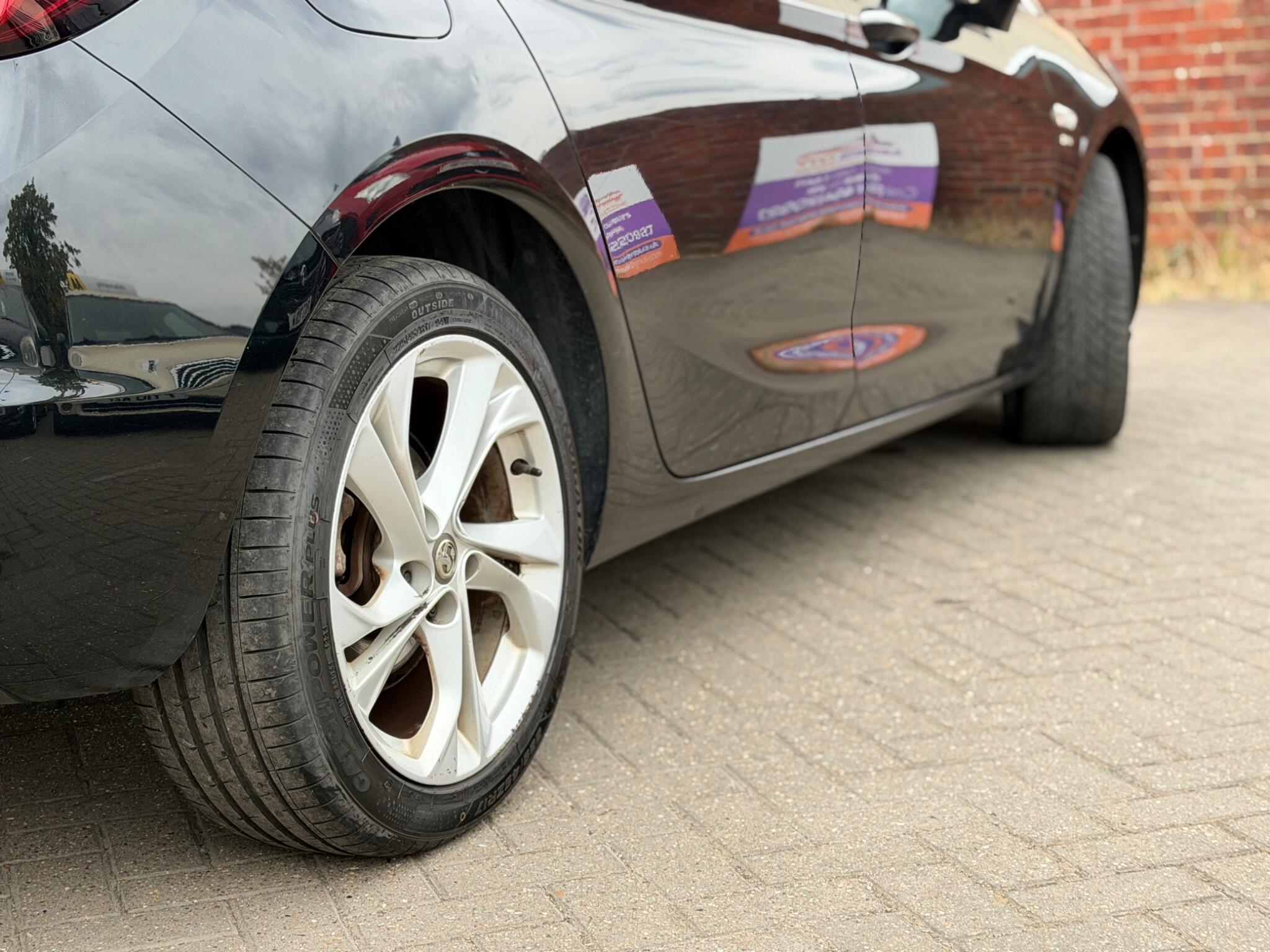 Vauxhall Astra view 11