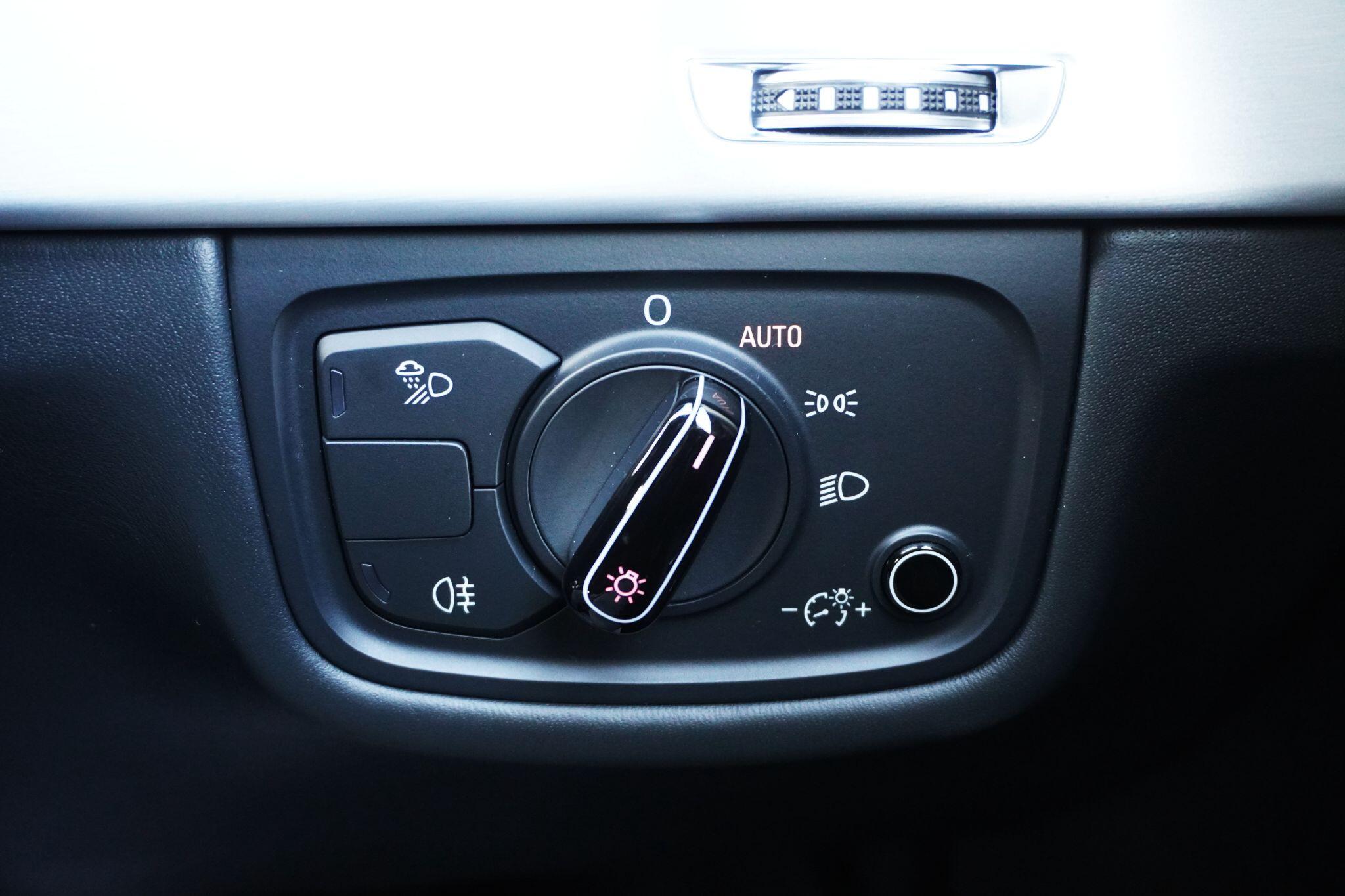 Audi S8 view 42