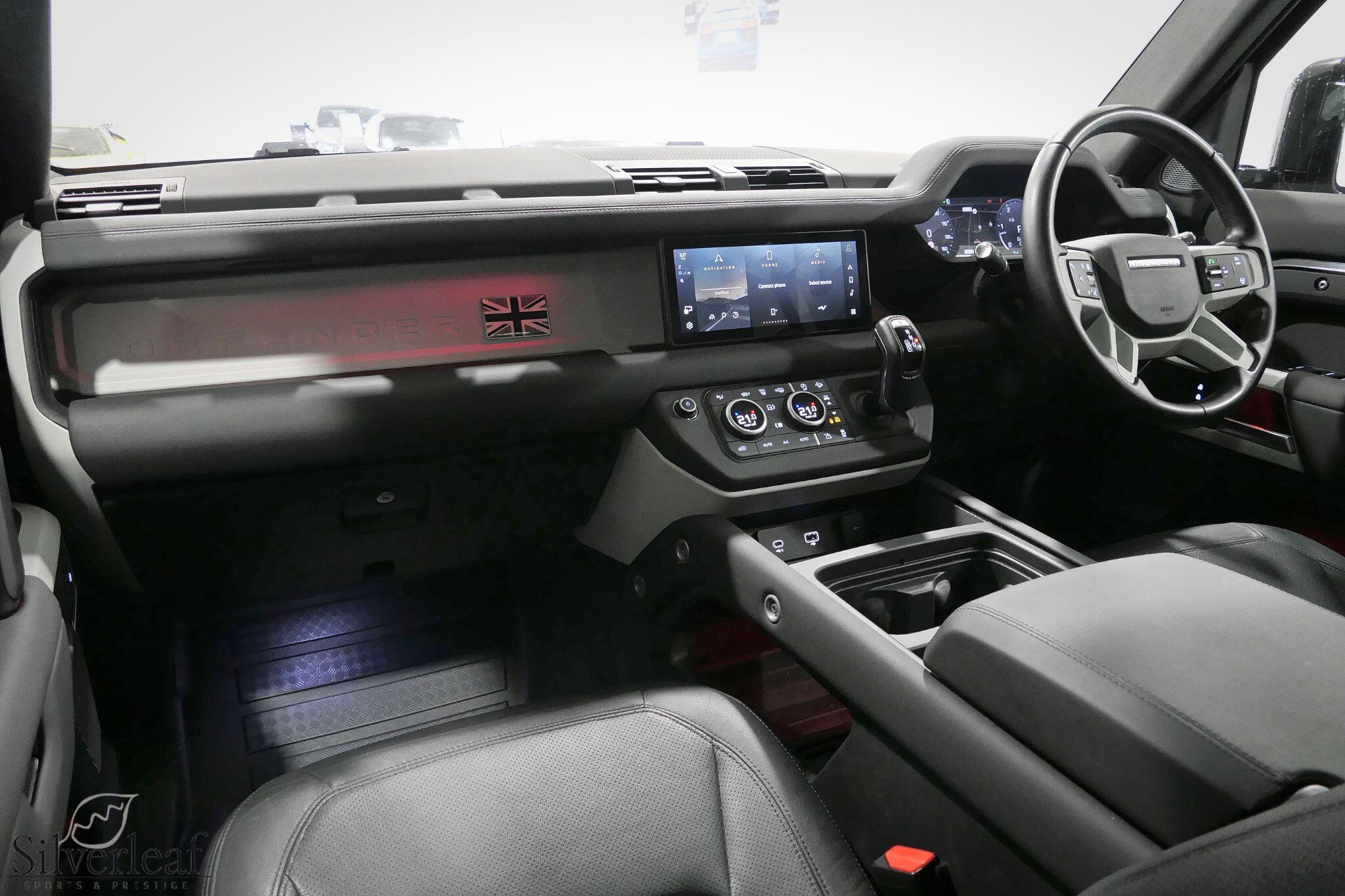 Land Rover Defender view 6