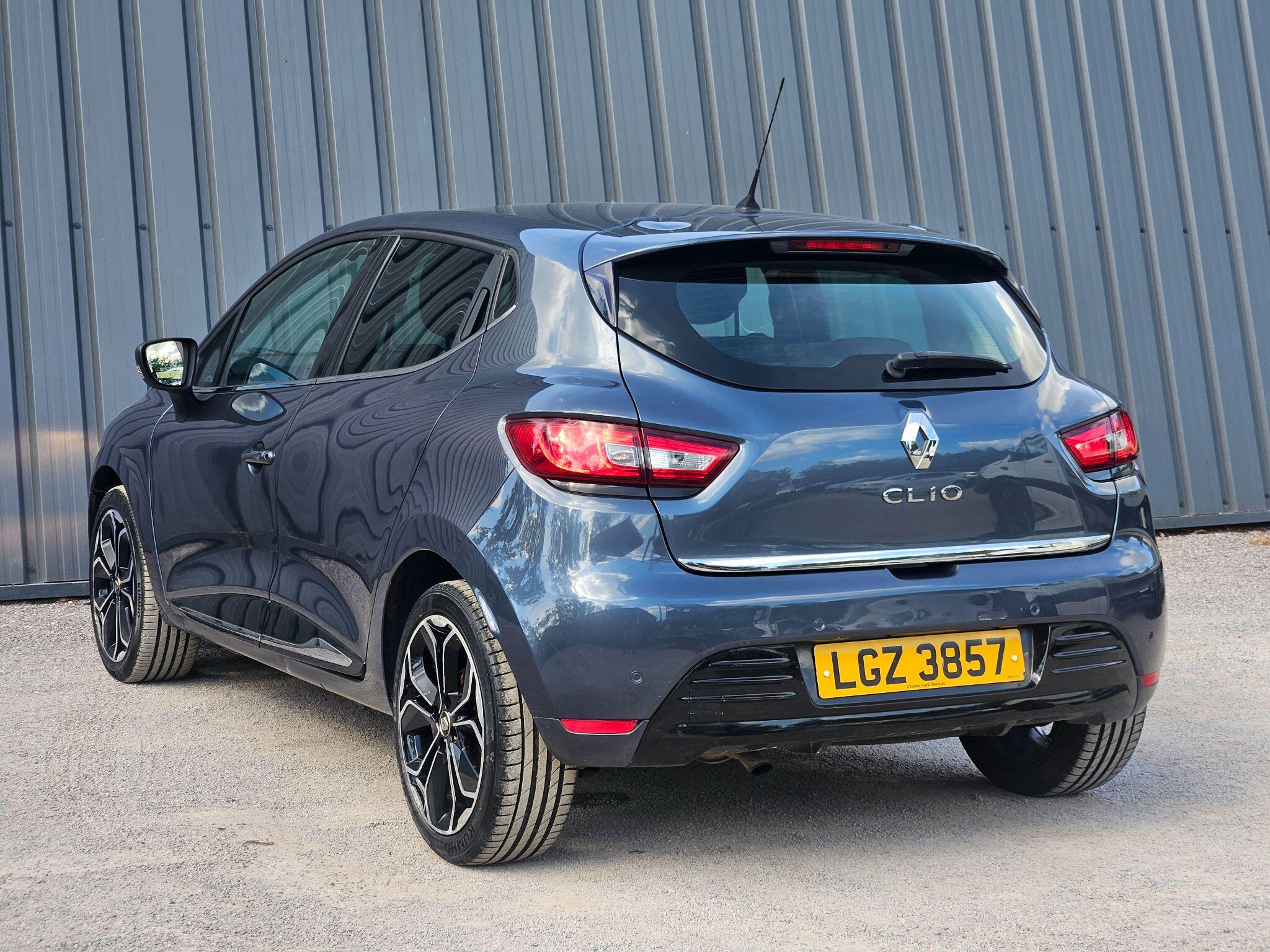 2018 Renault Clio image 12